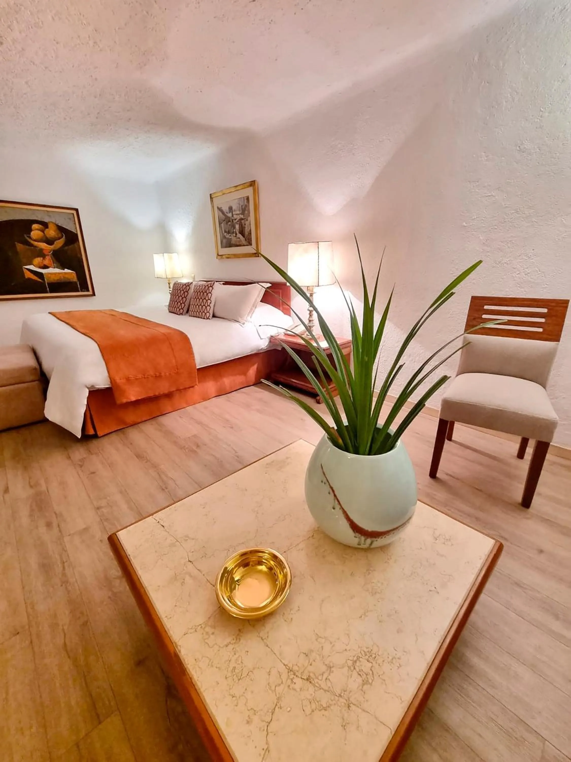 Photo of the whole room, Bed in Antara Hotel & Suites - Miraflores