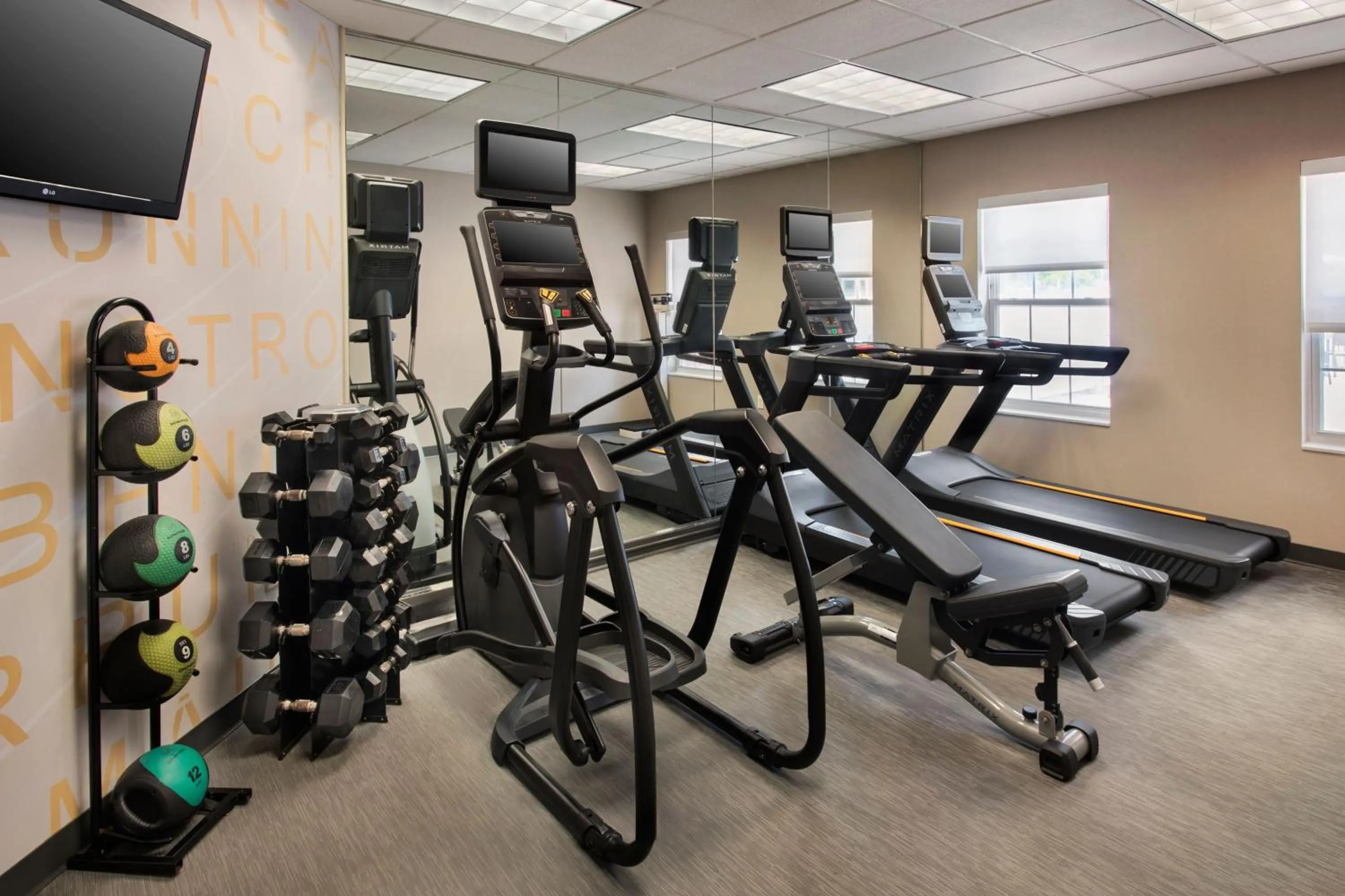 Fitness centre/facilities in Residence Inn Hartford Manchester