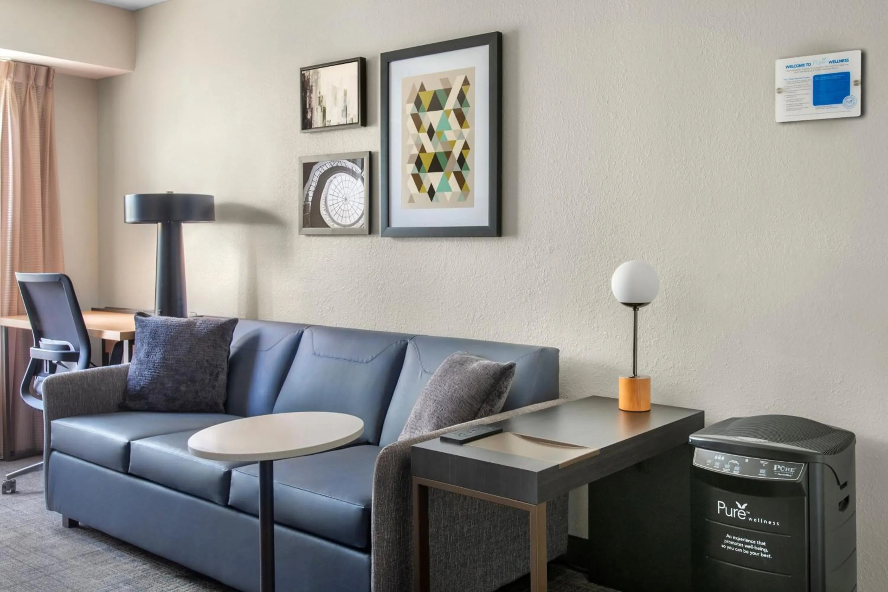 Living room in Residence Inn Hartford Manchester