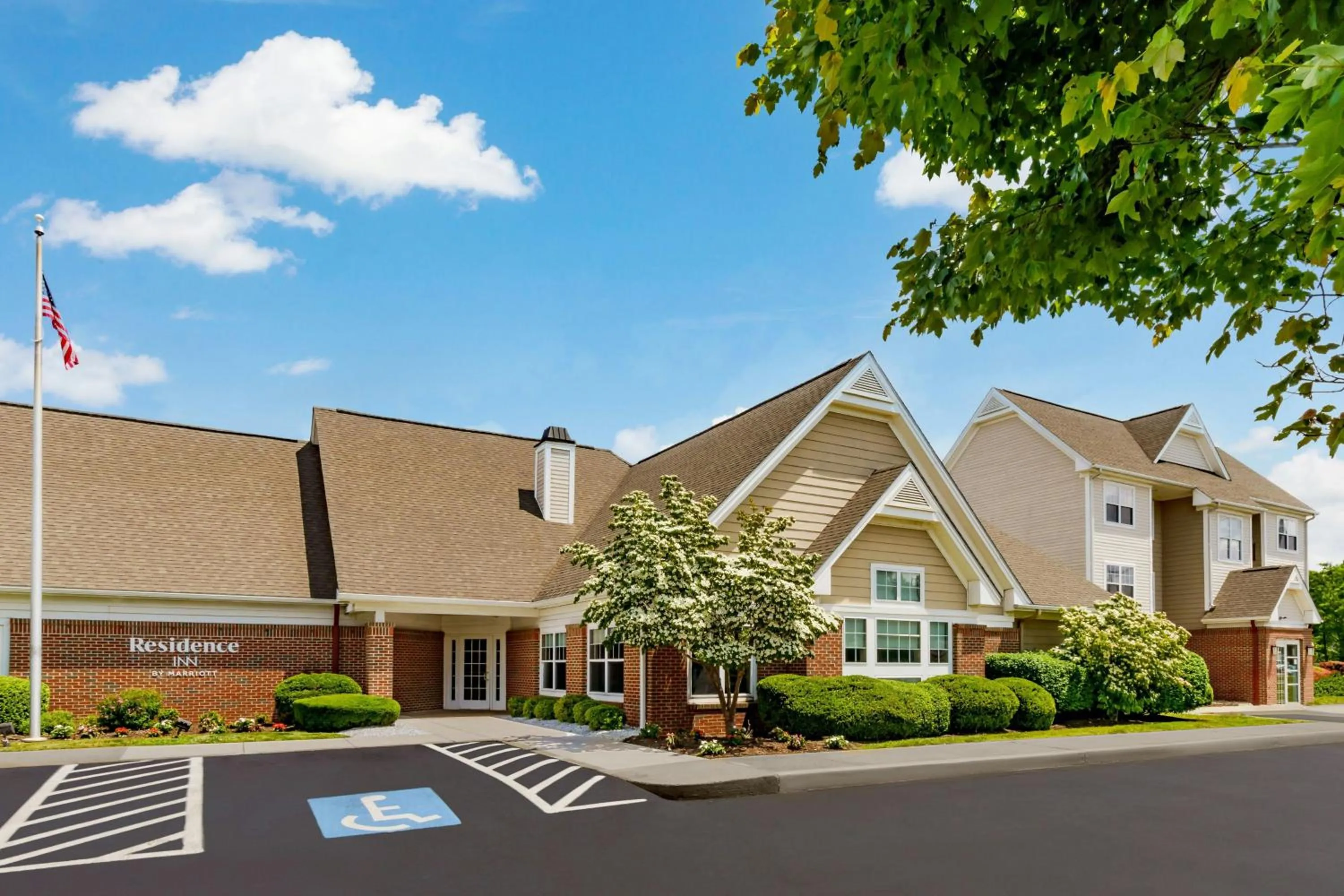 Property building in Residence Inn Hartford Rocky Hill