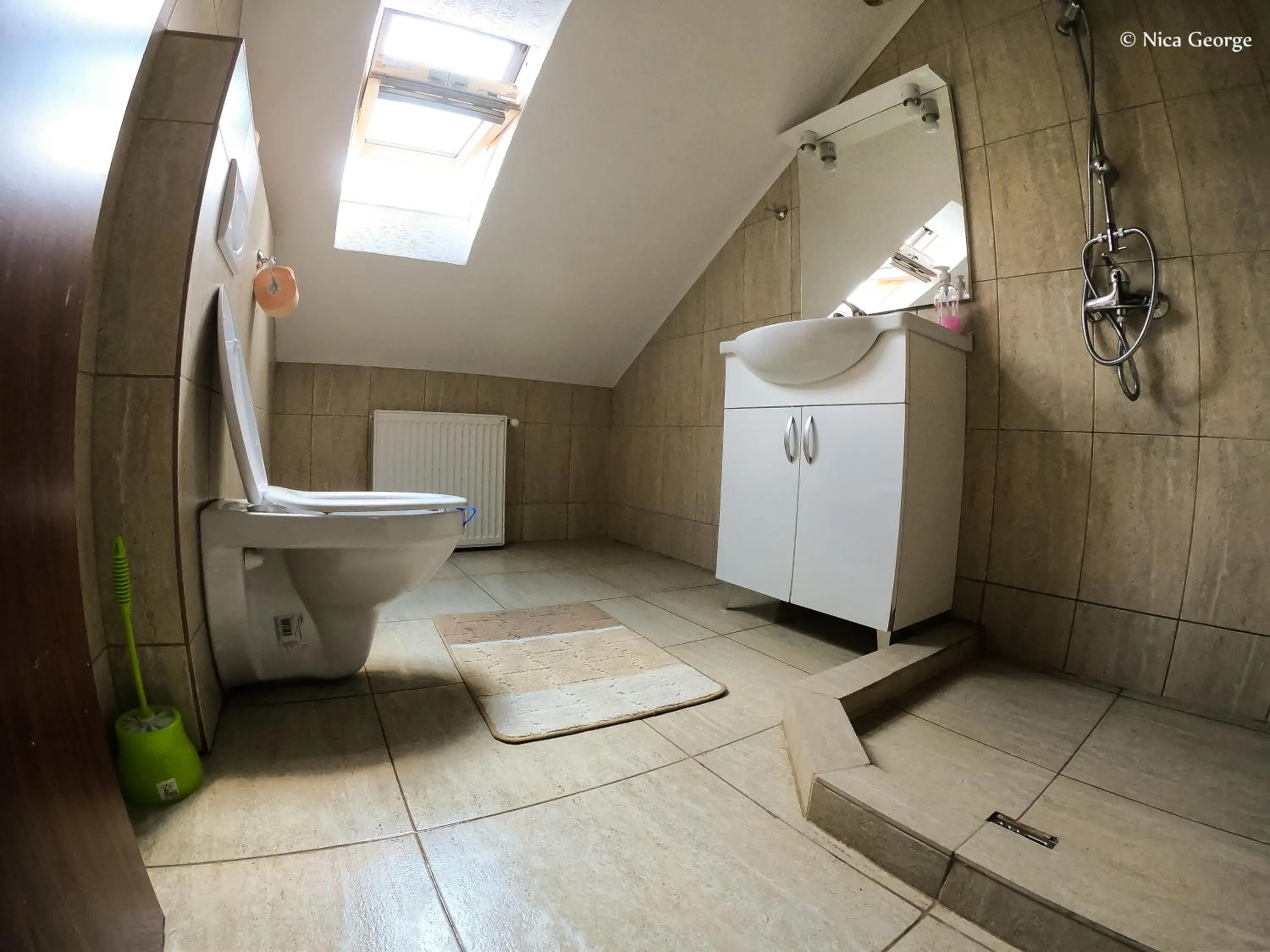 Bathroom in Hanul Patrisiei