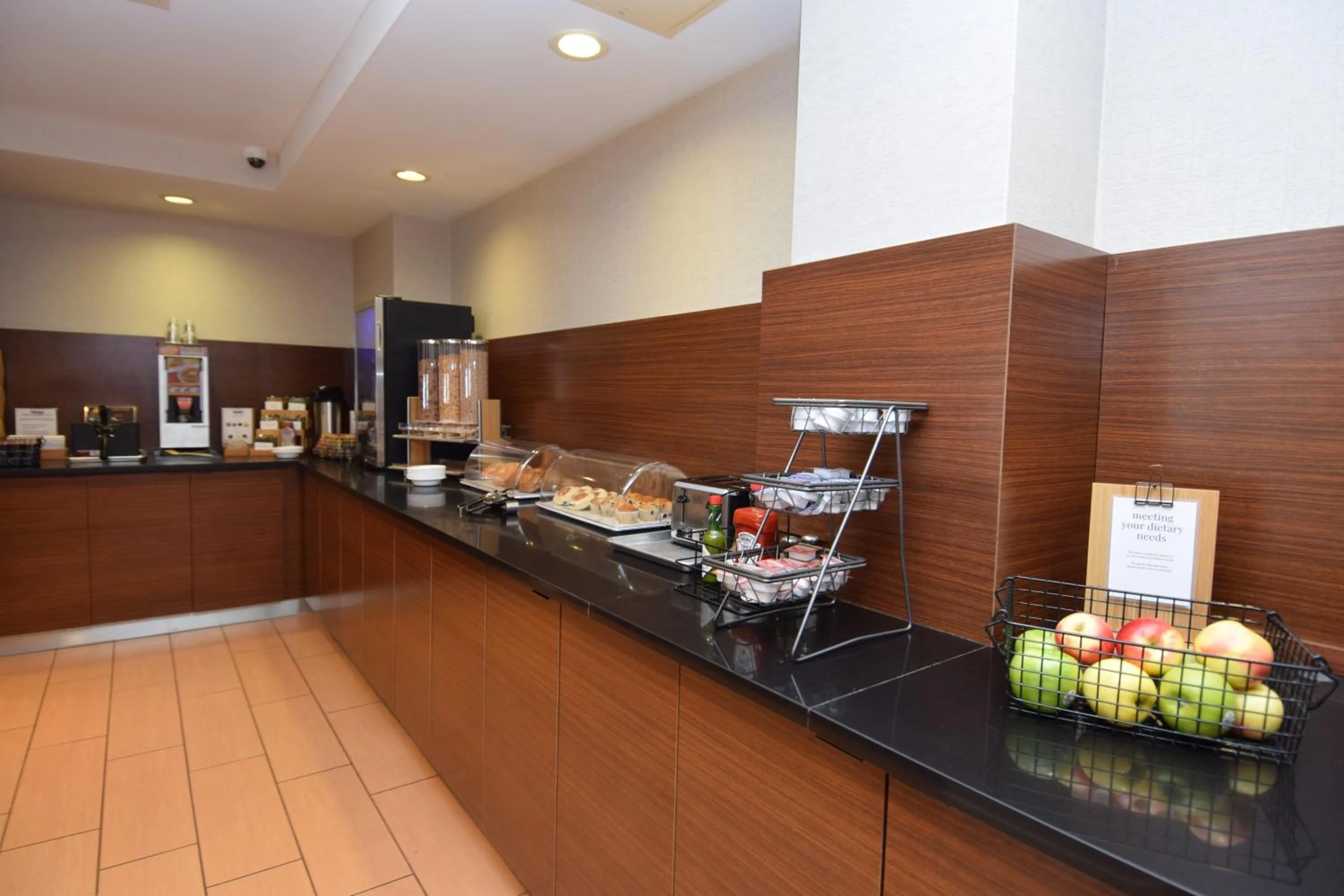 Breakfast in Fairfield Inn by Marriot Binghamton