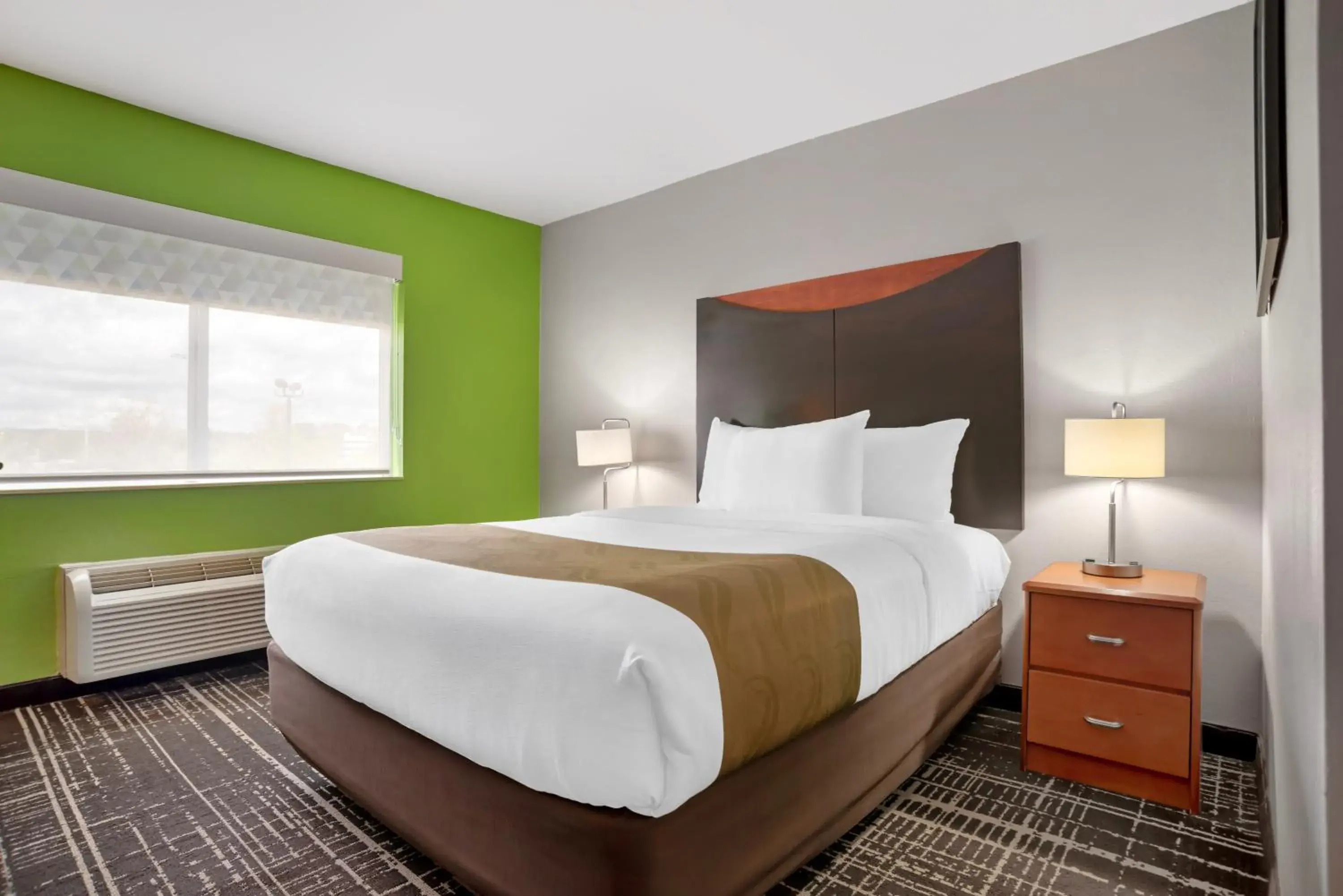 Double Room - Non-Smoking in Quality Inn & Suites Birmingham - Highway 280 Double Room - Non-Smoking in Quality Inn & Suites Birmingham - Highway 280