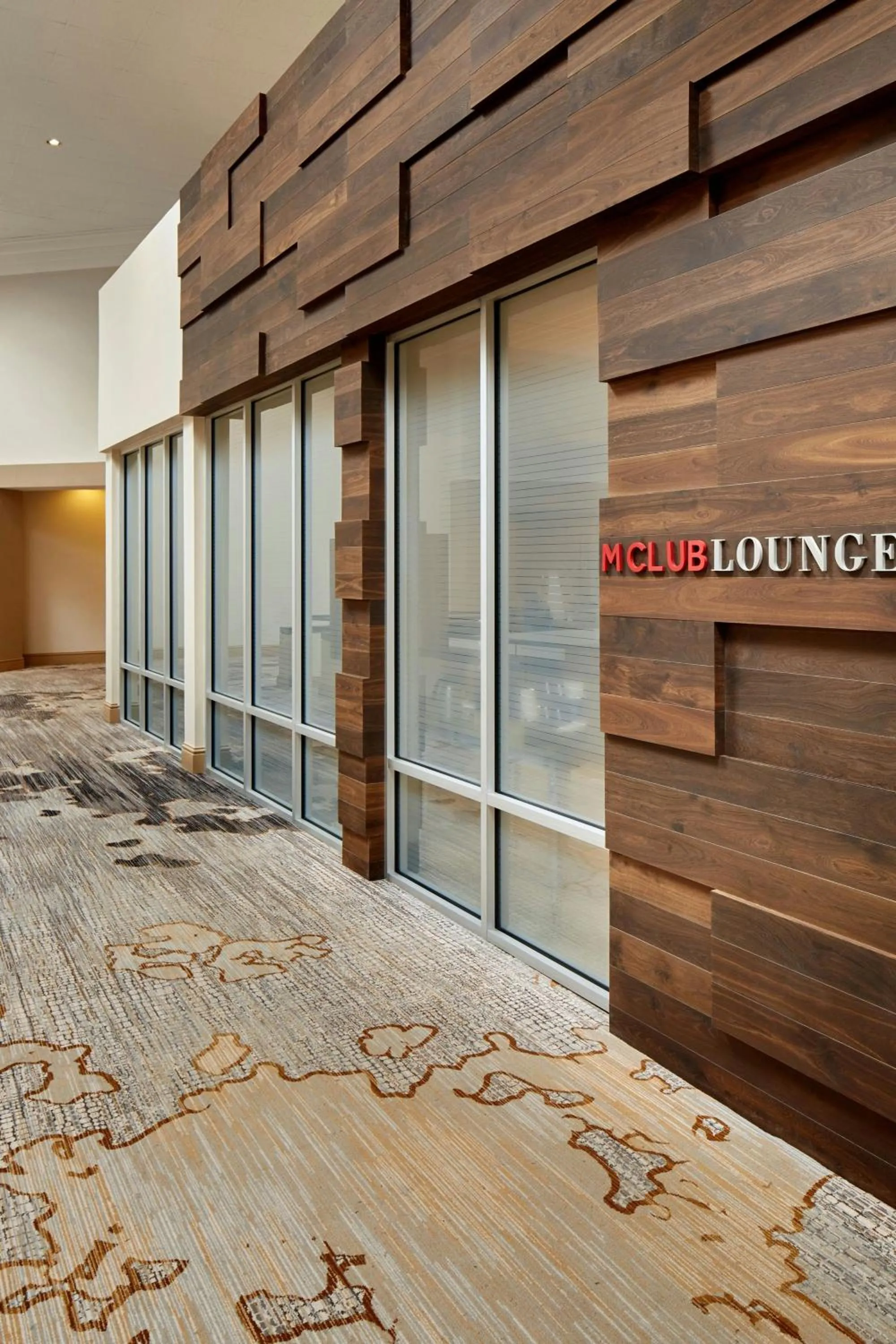 Lounge or bar in Marriott Birmingham Grandview