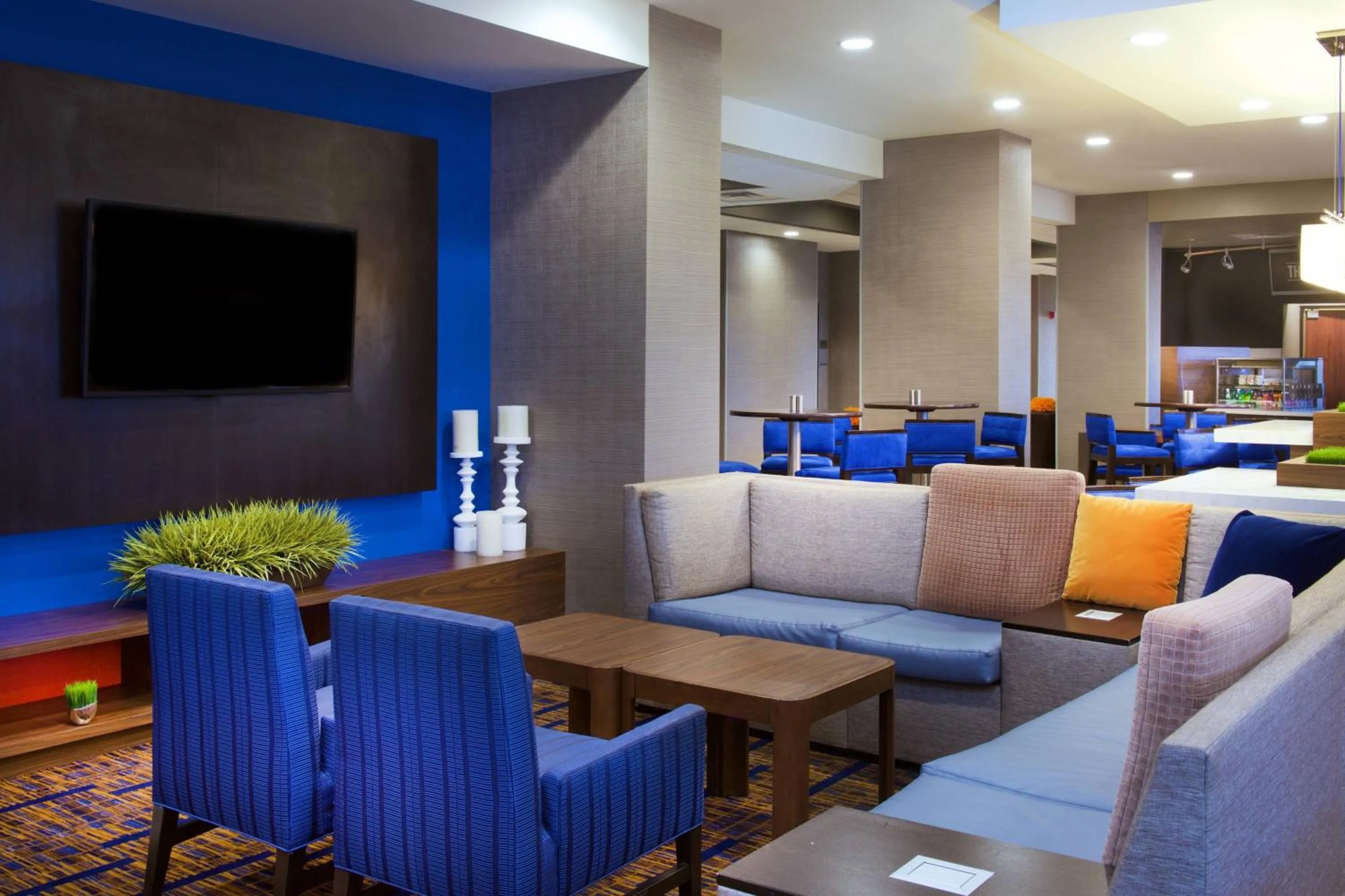 Lobby or reception in Courtyard by Marriott Bloomington