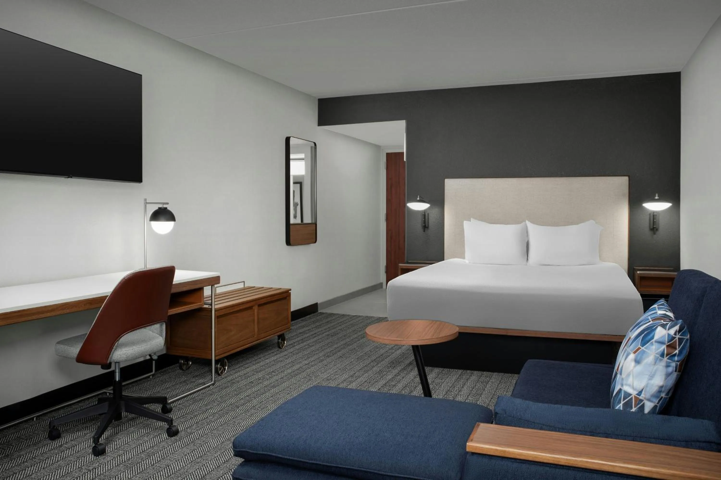 Lounge or bar, Bed in Courtyard by Marriott Bloomington