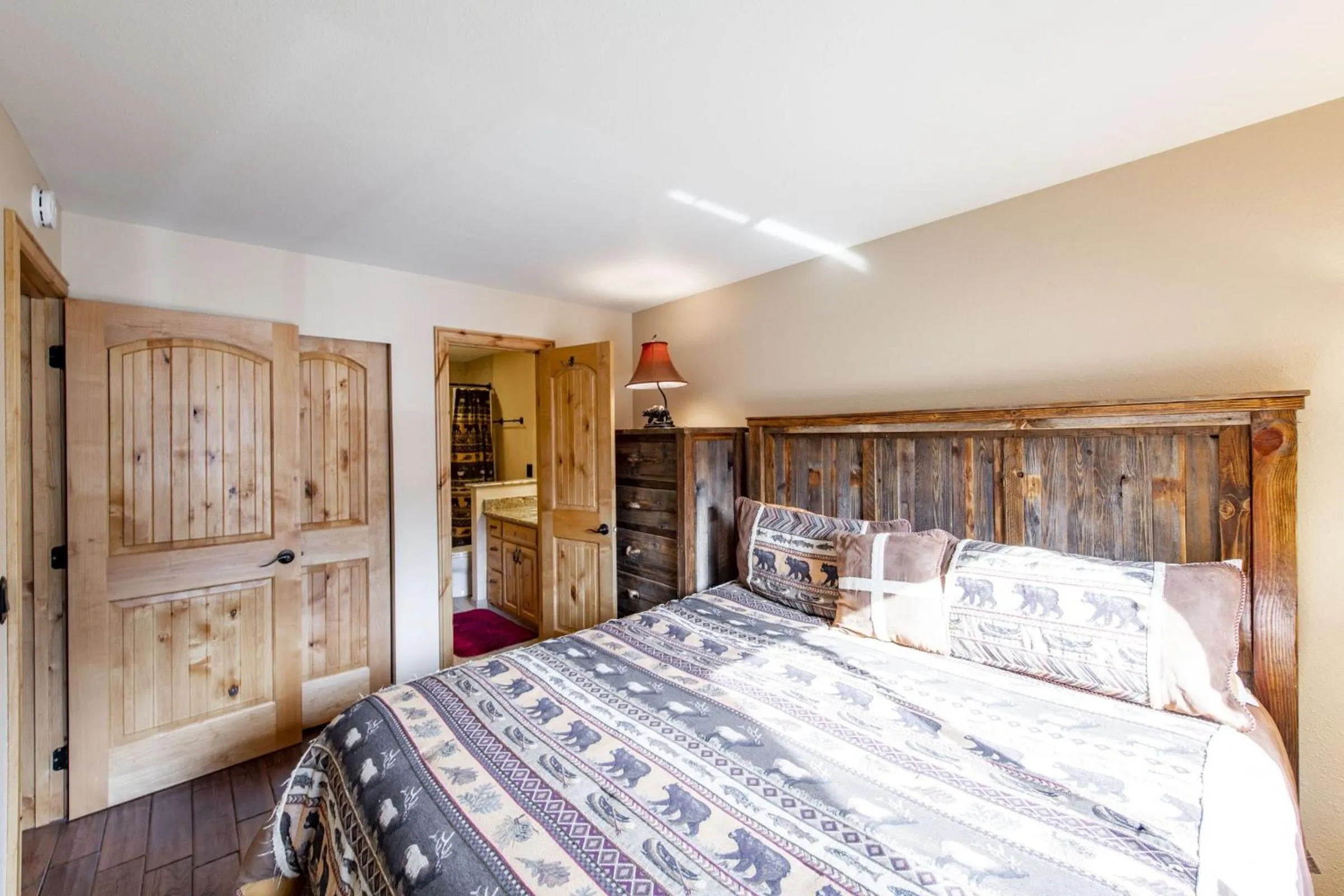 Bedroom, Bed in Red Pine Condominiums by All Seasons Resort Lodging