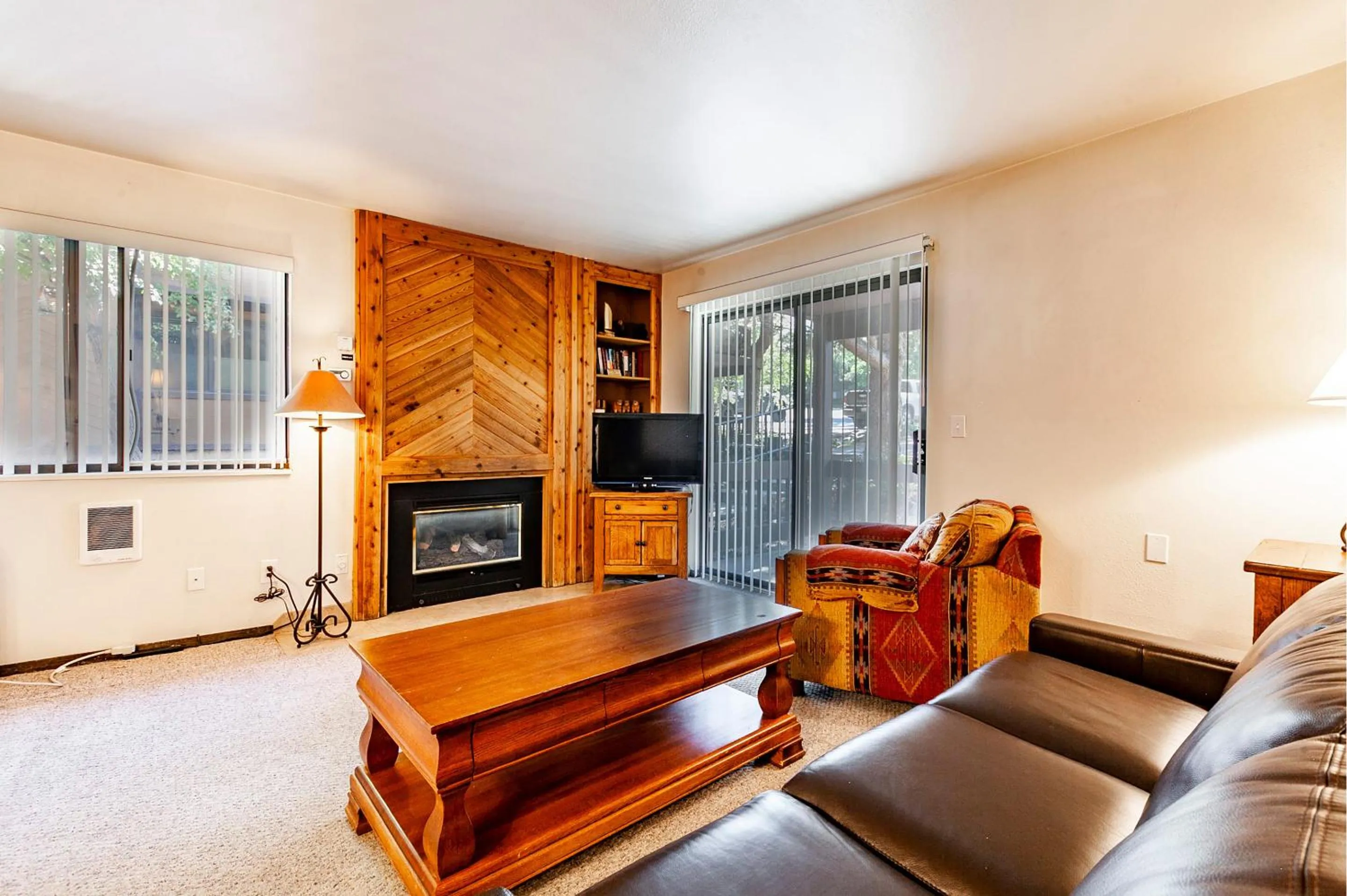Living room in Red Pine Condominiums by All Seasons Resort Lodging