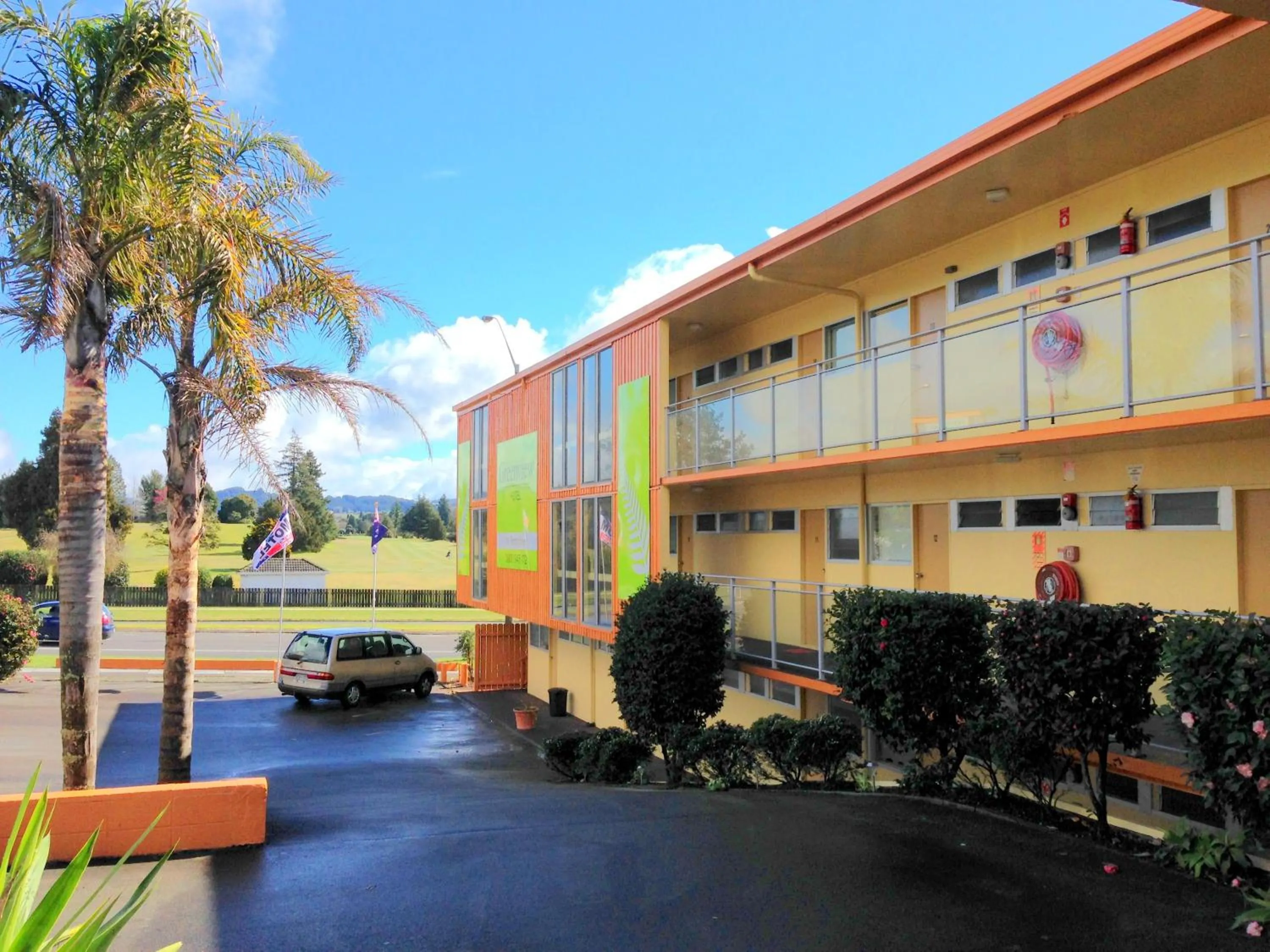 Property building in Greenview Motel