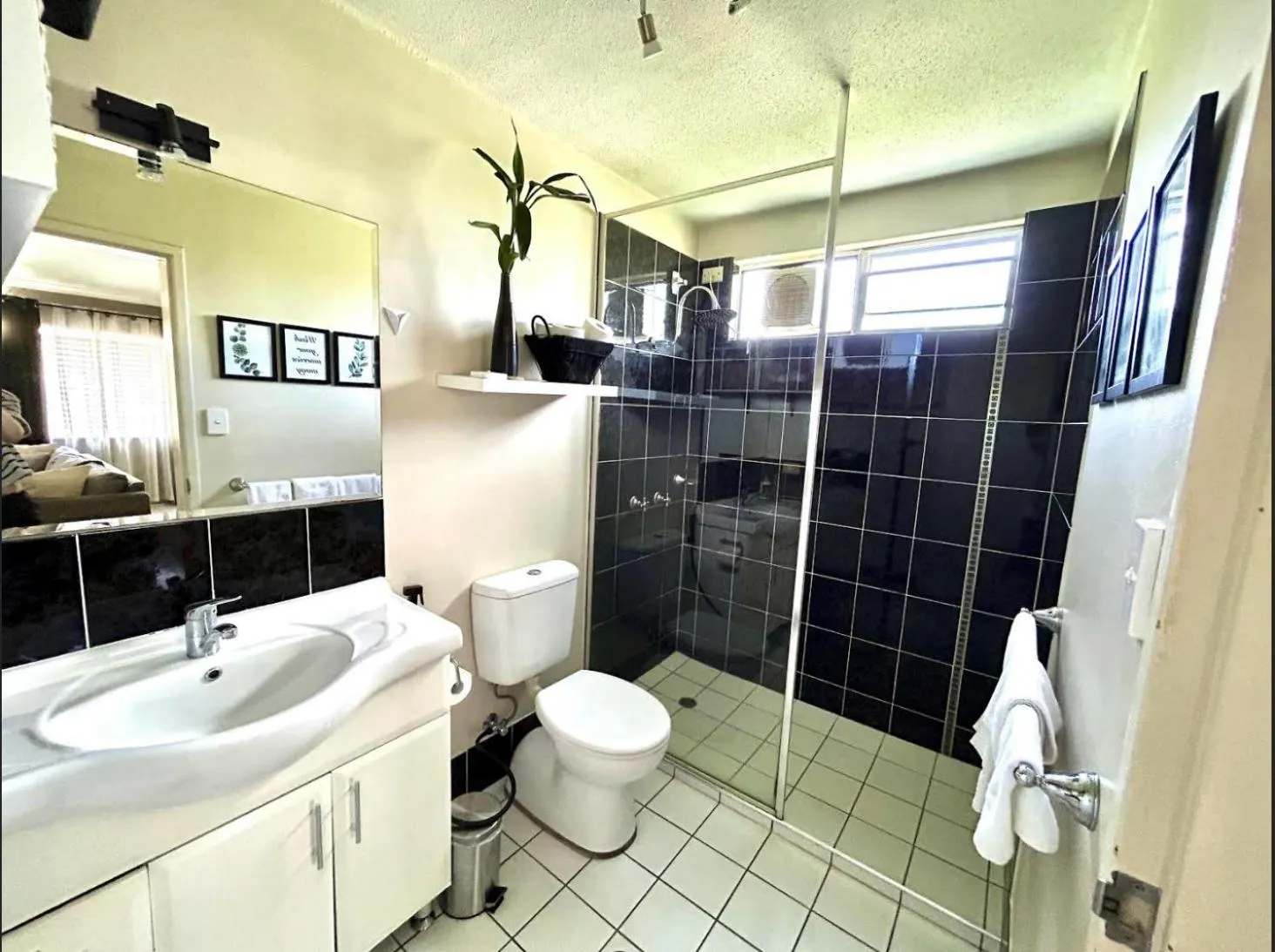 Reef Gateway Apartments