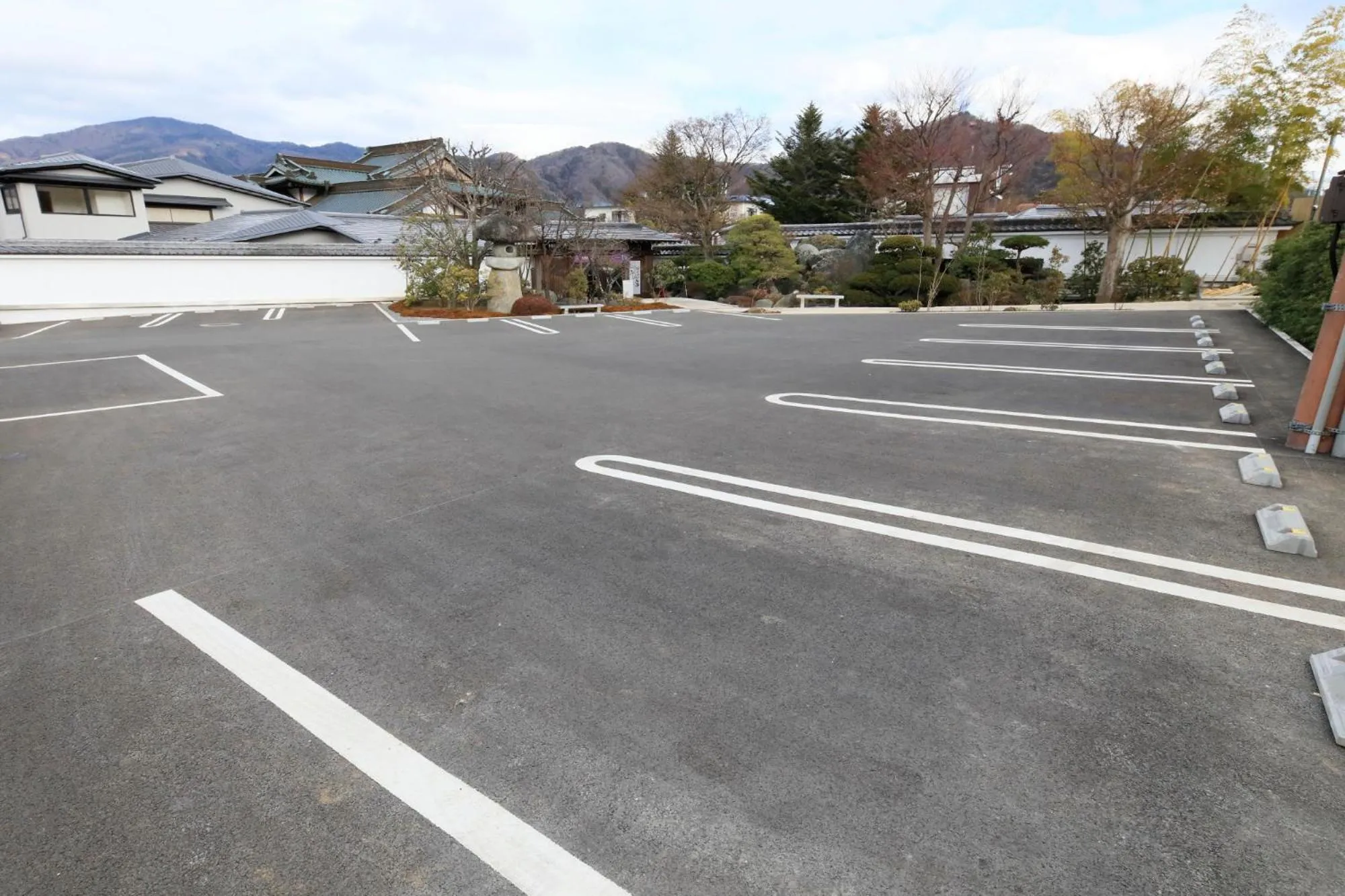 Day in Fuji Onsenji Yumedono