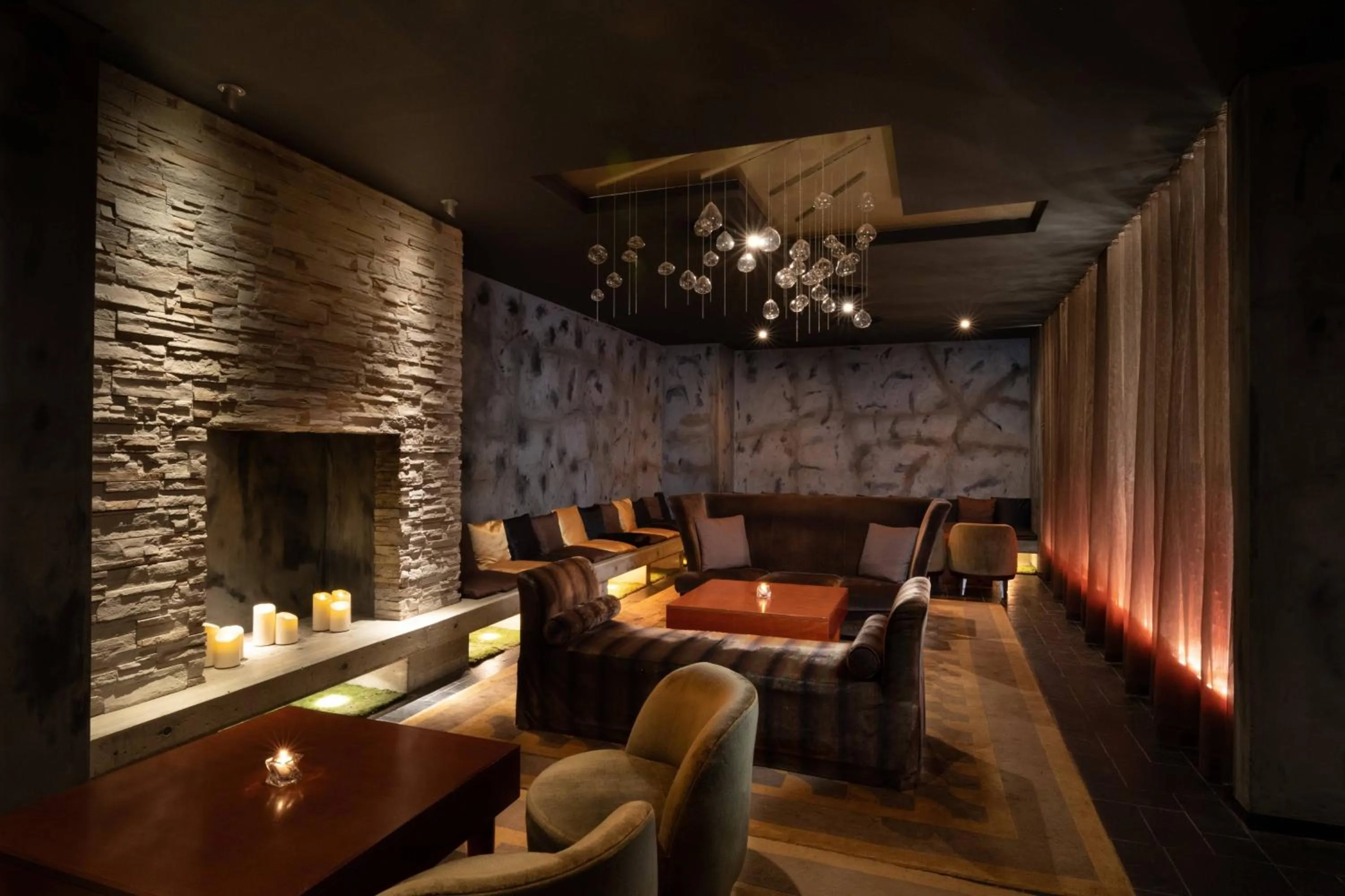 Lounge or bar in Sheraton Miyako Hotel Tokyo