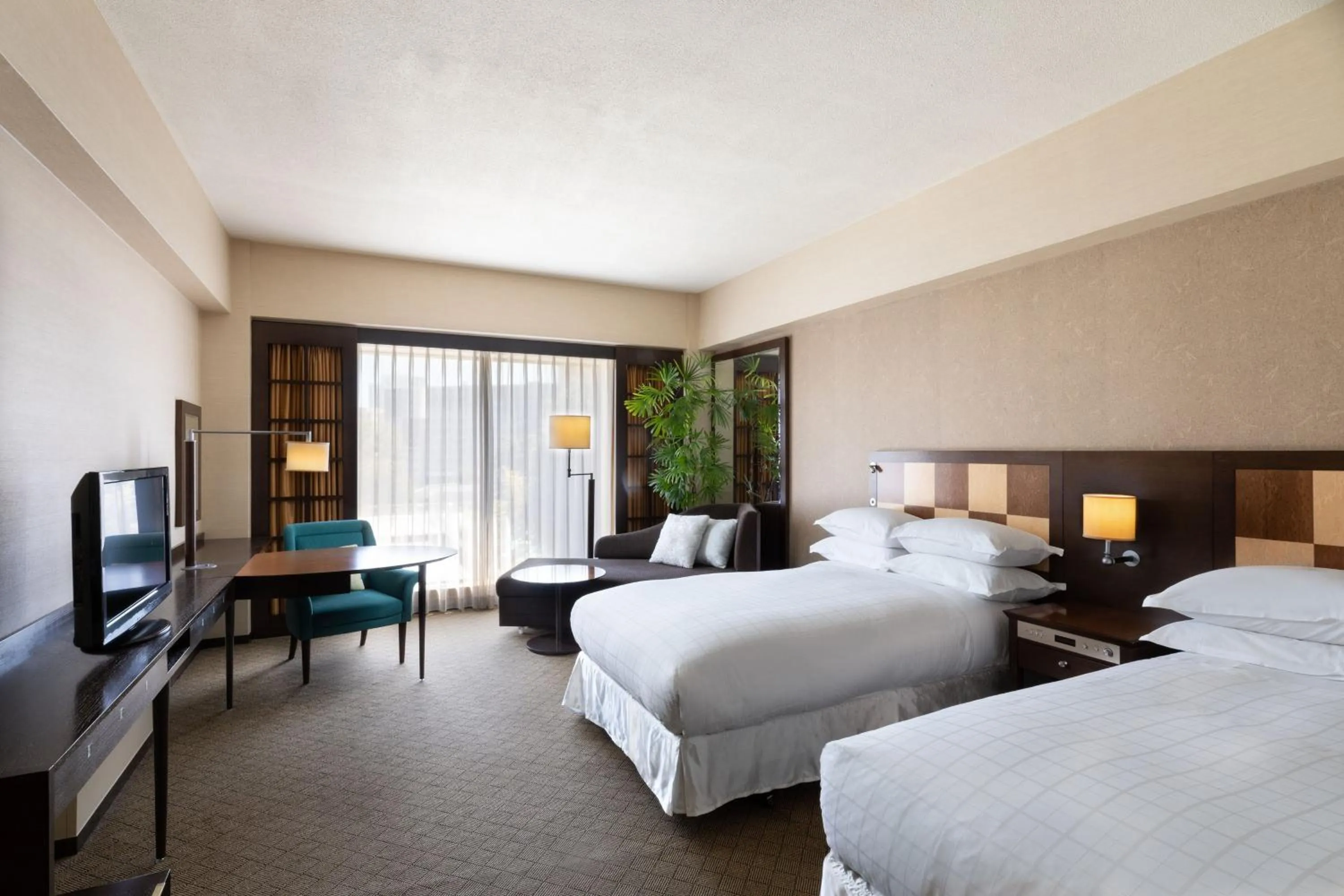 Deluxe Twin Room in Sheraton Miyako Hotel Tokyo