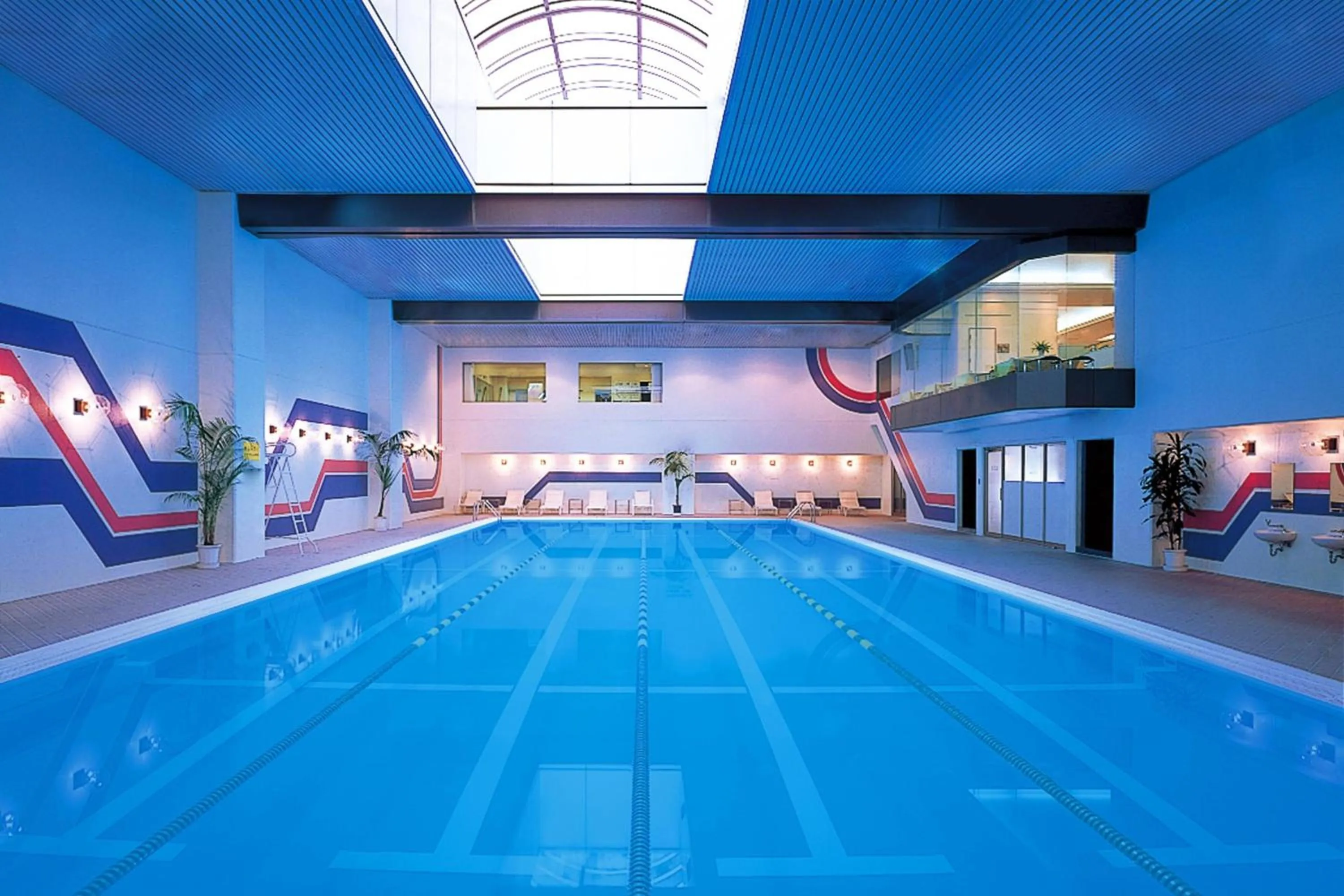 Swimming pool in Sheraton Miyako Hotel Tokyo