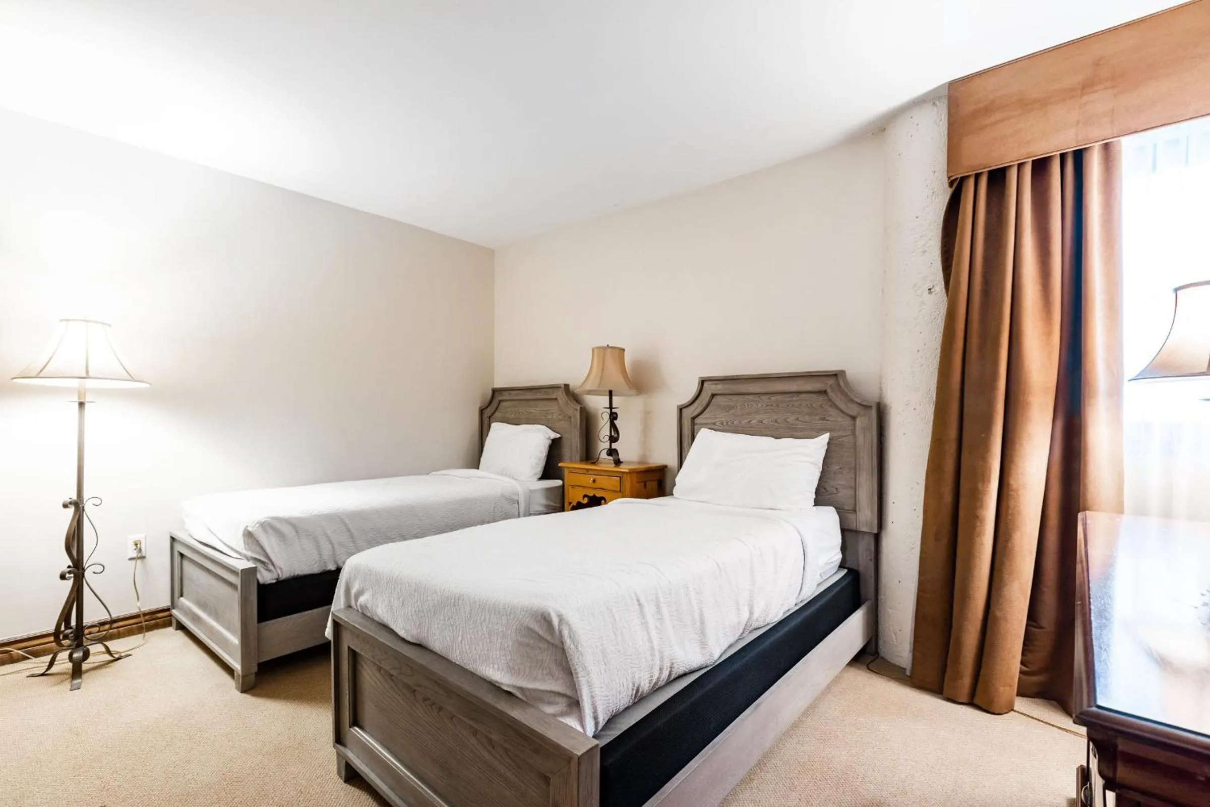 Bedroom, Bed in Silver King by All Seasons Resort Lodging