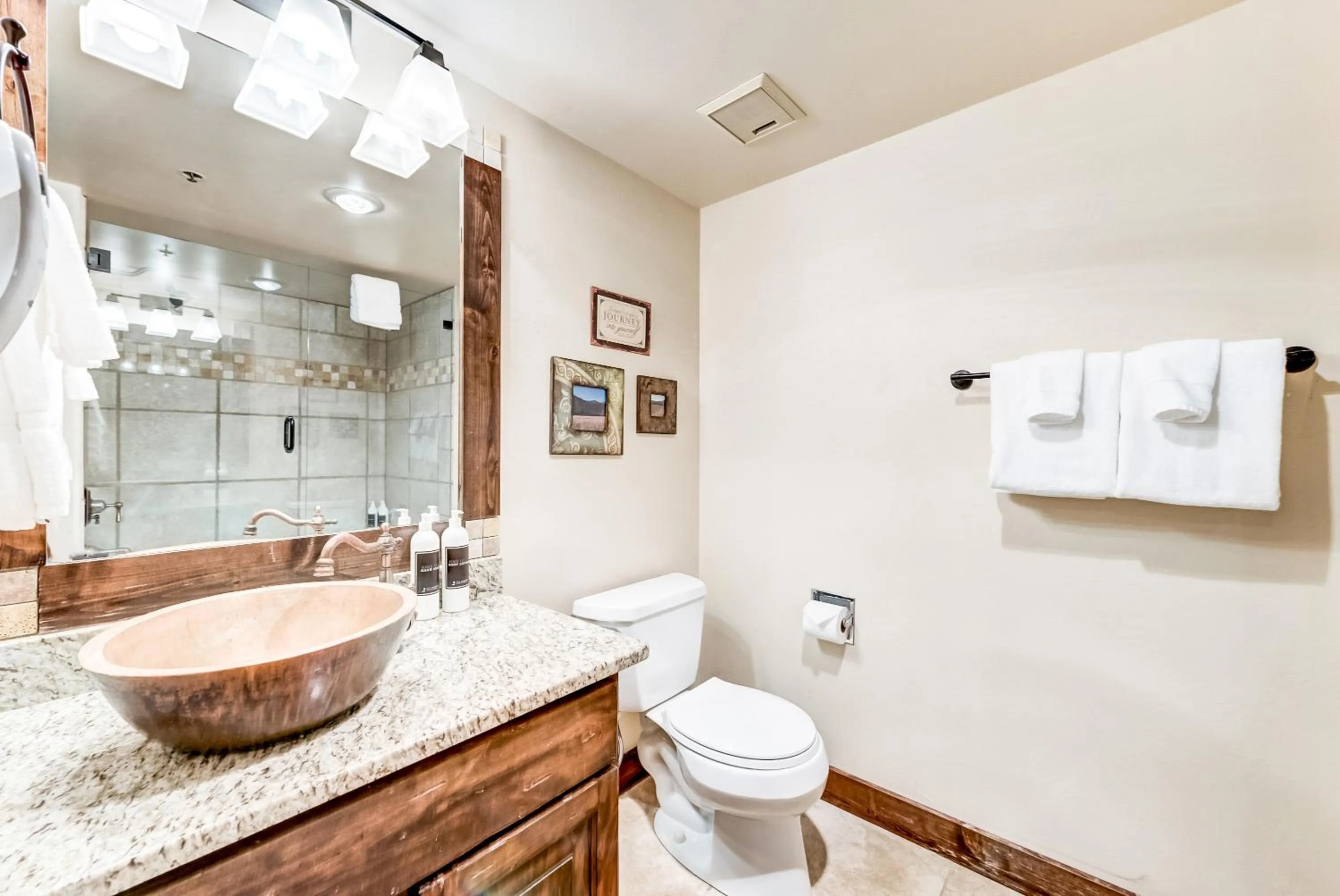 Bathroom in Silver King by All Seasons Resort Lodging