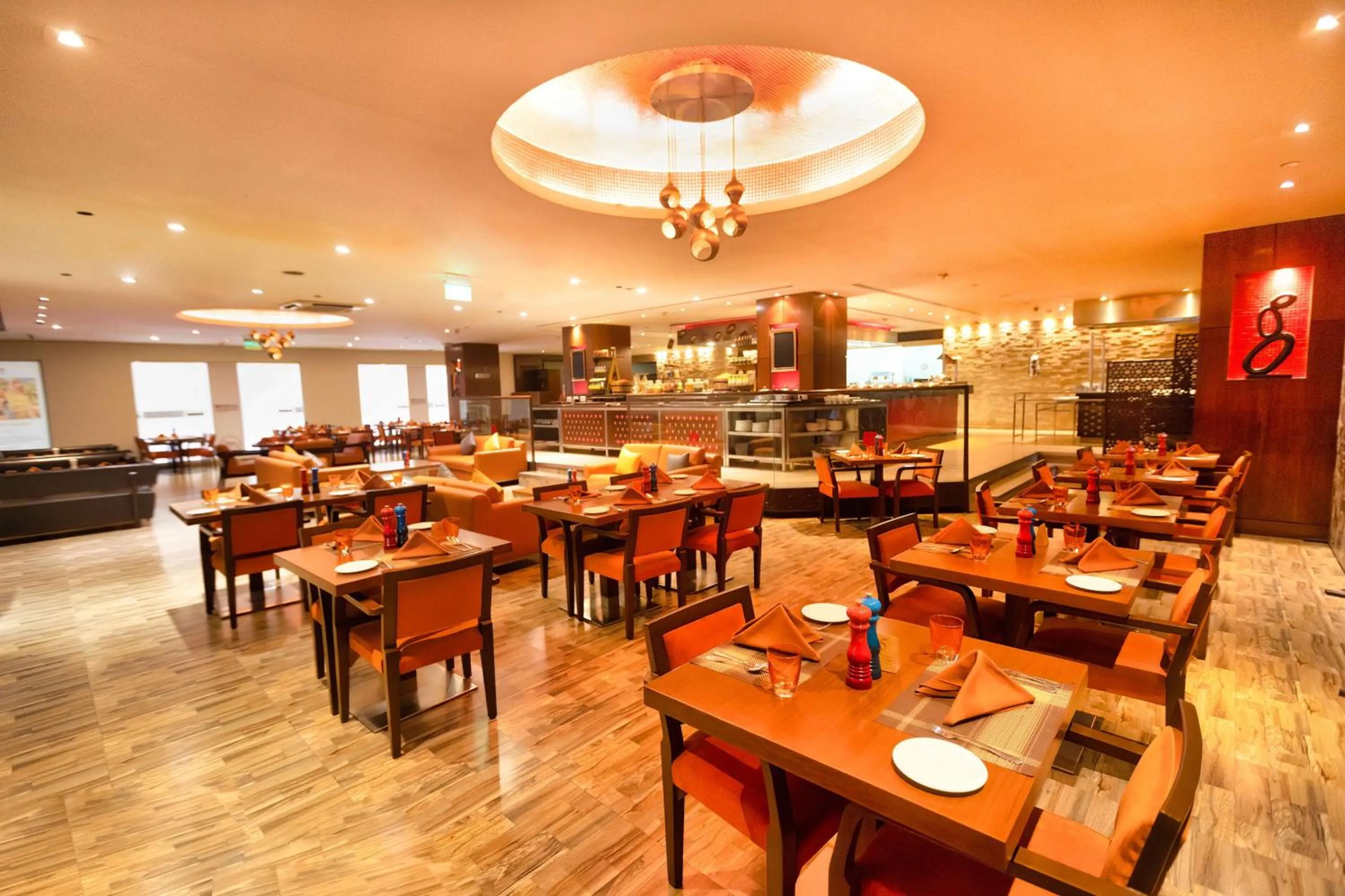 Restaurant/places to eat in Hilton Garden Inn New Delhi/Saket