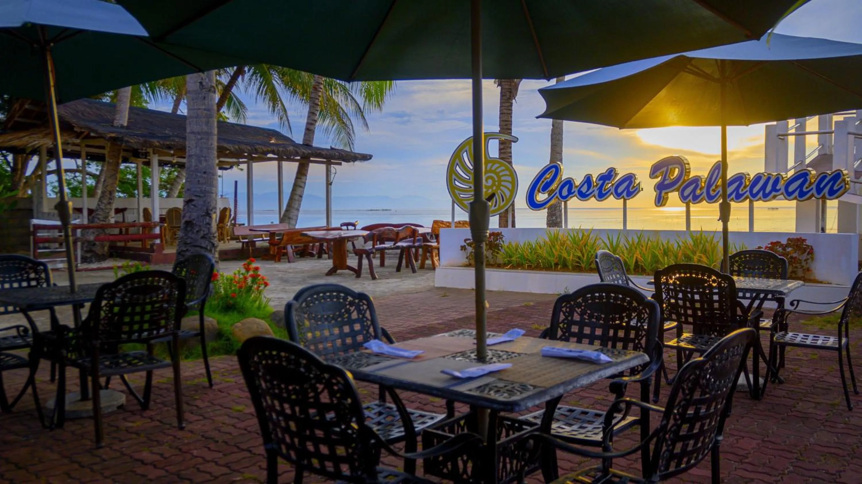 Restaurant/places to eat in Costa Palawan Resort
