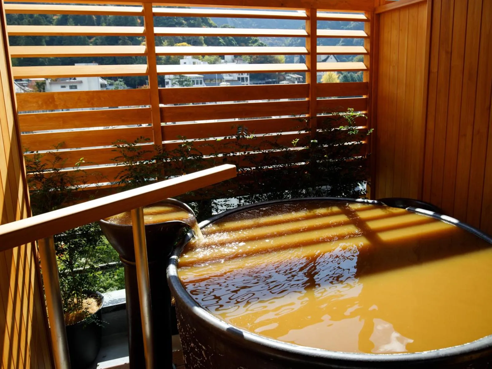 Nakanobo Zuien (Adult Only)