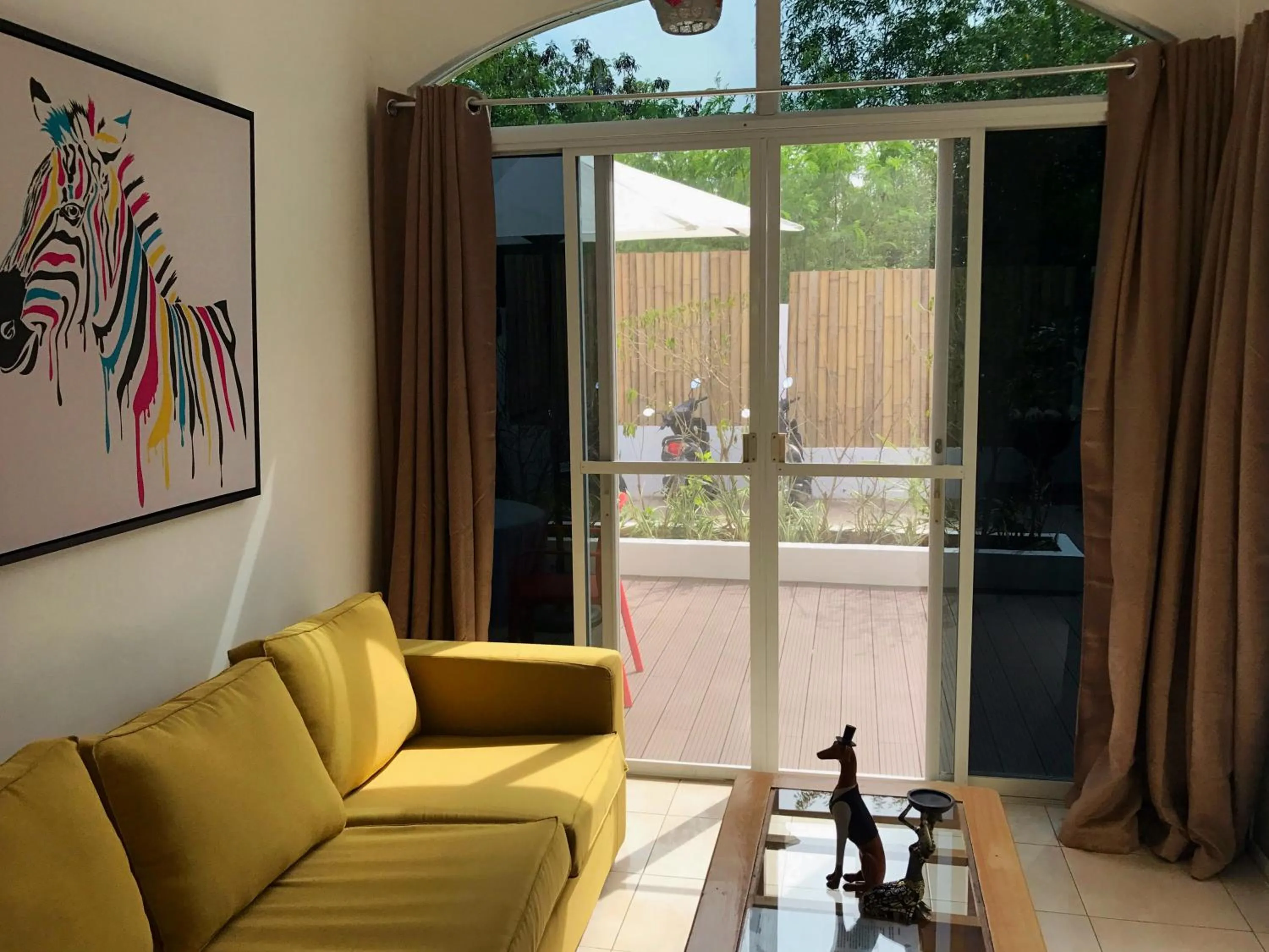 Living room in Nora's Place