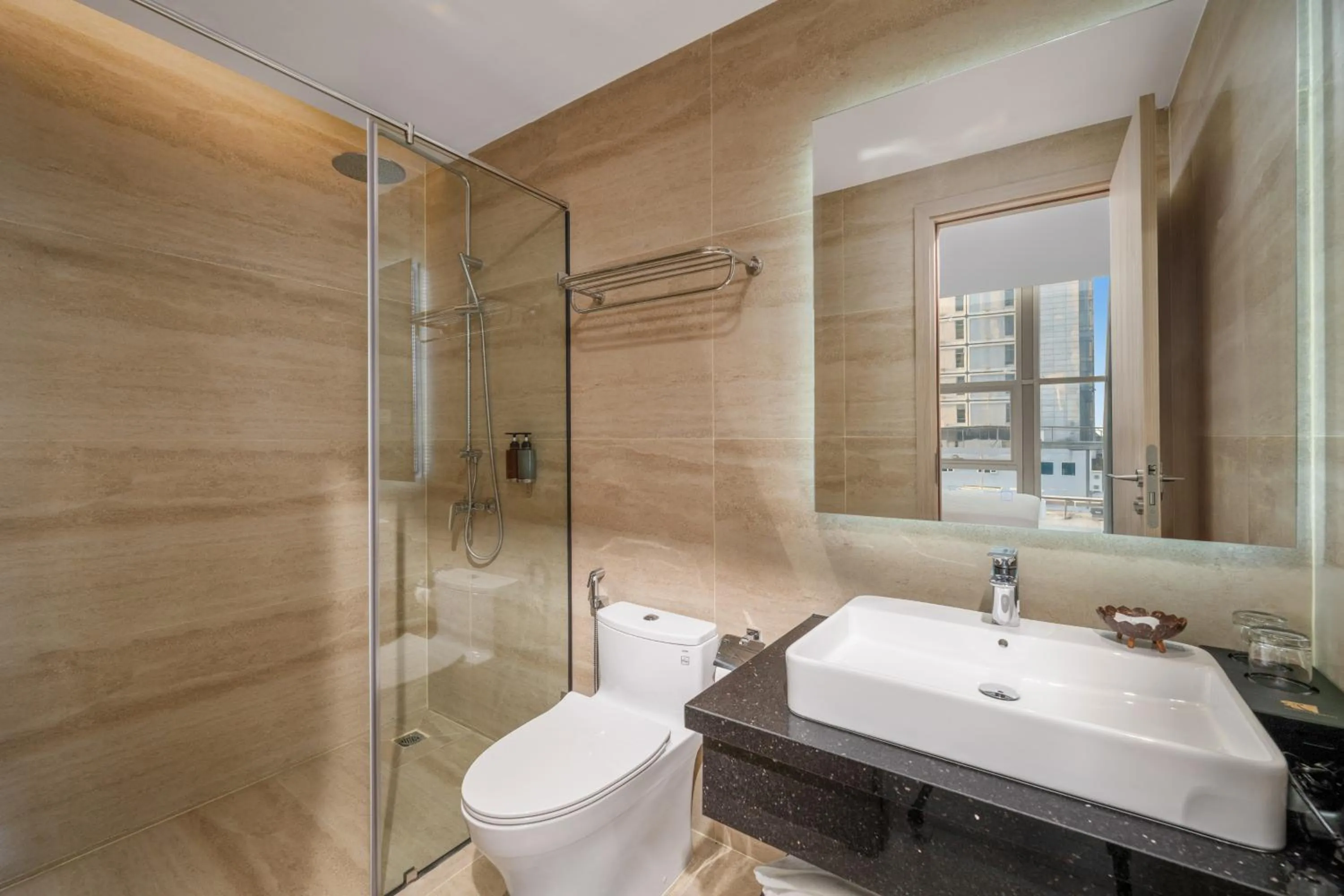 Shower in Sun River Hotel