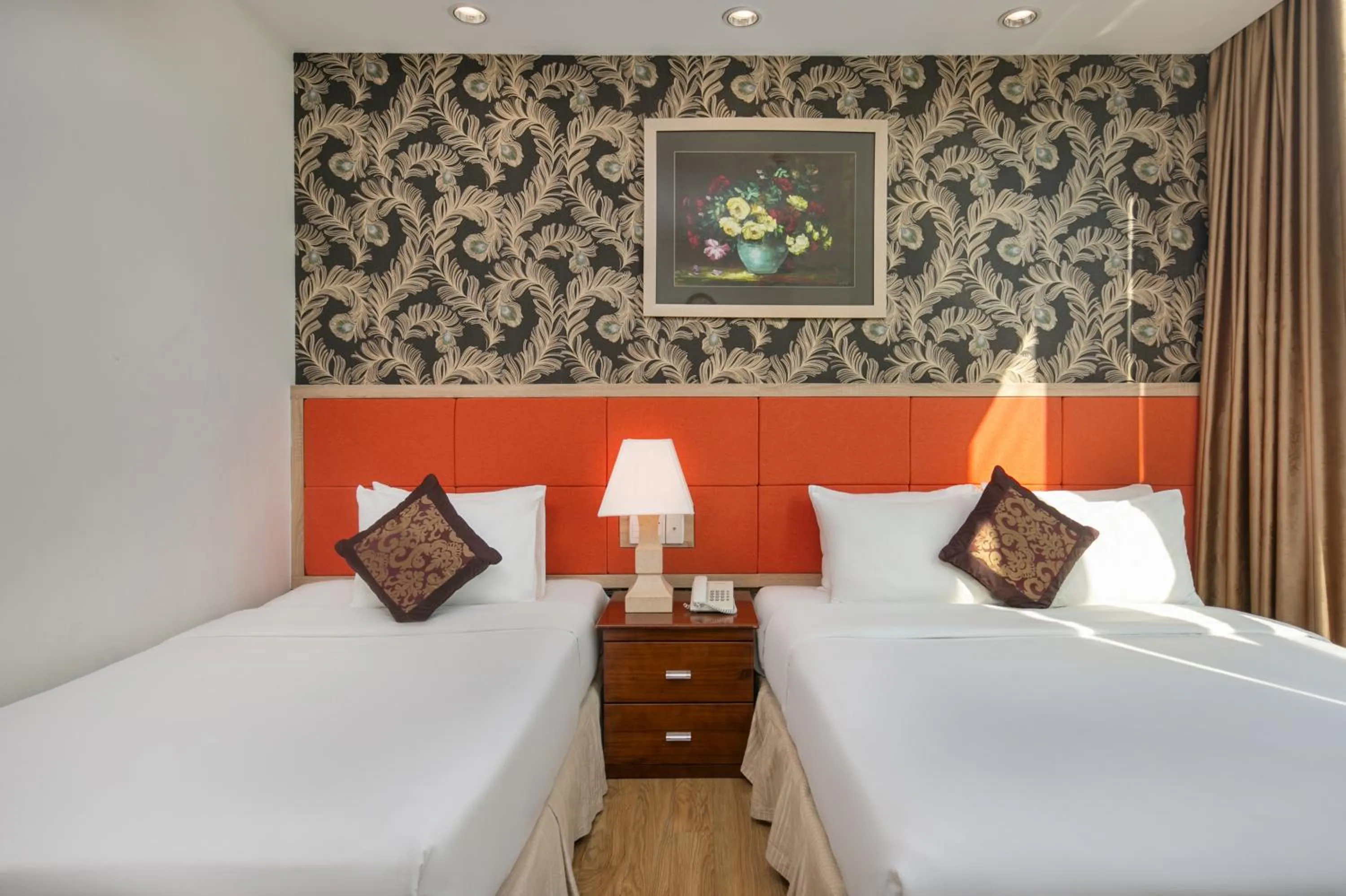 Bed in Sun River Hotel