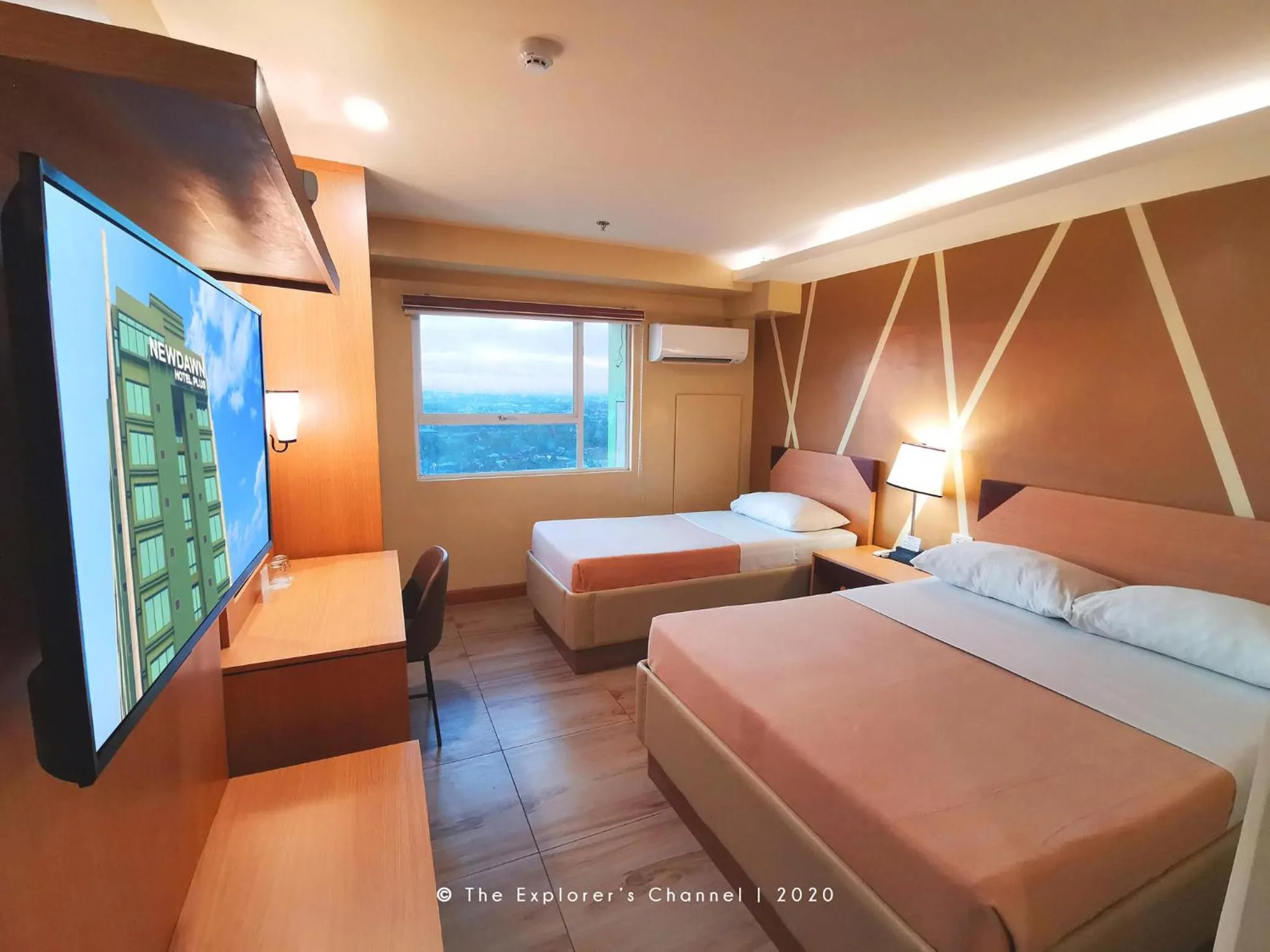 Bedroom, Bed in New Dawn Hotel Plus