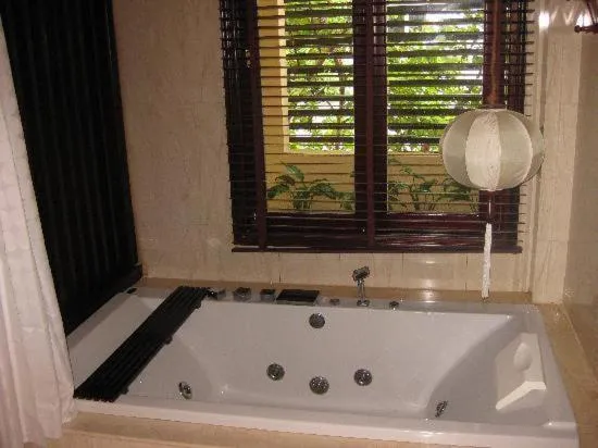 Day in Long Life Riverside Hotel