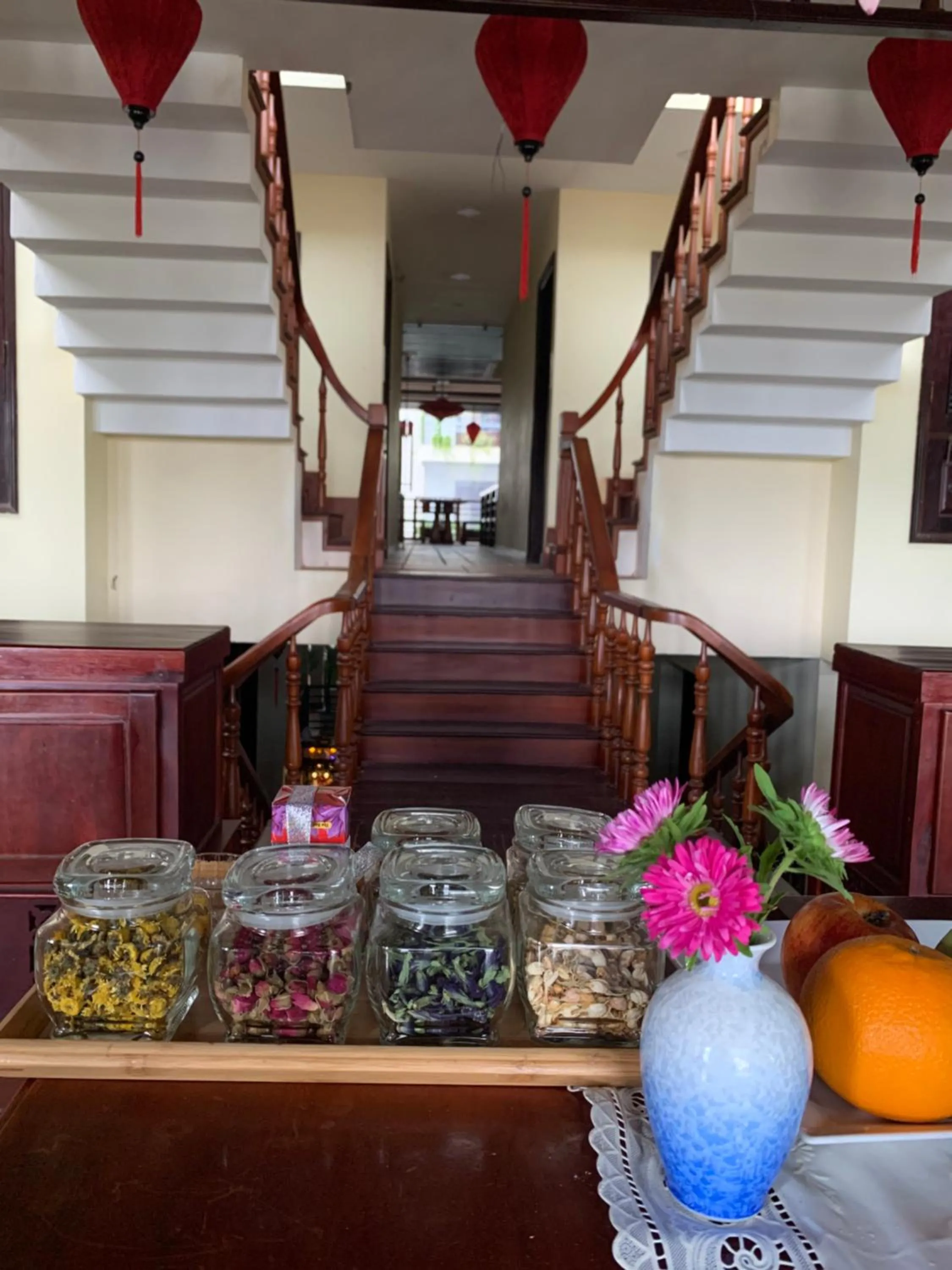 Long Life Riverside Hotel