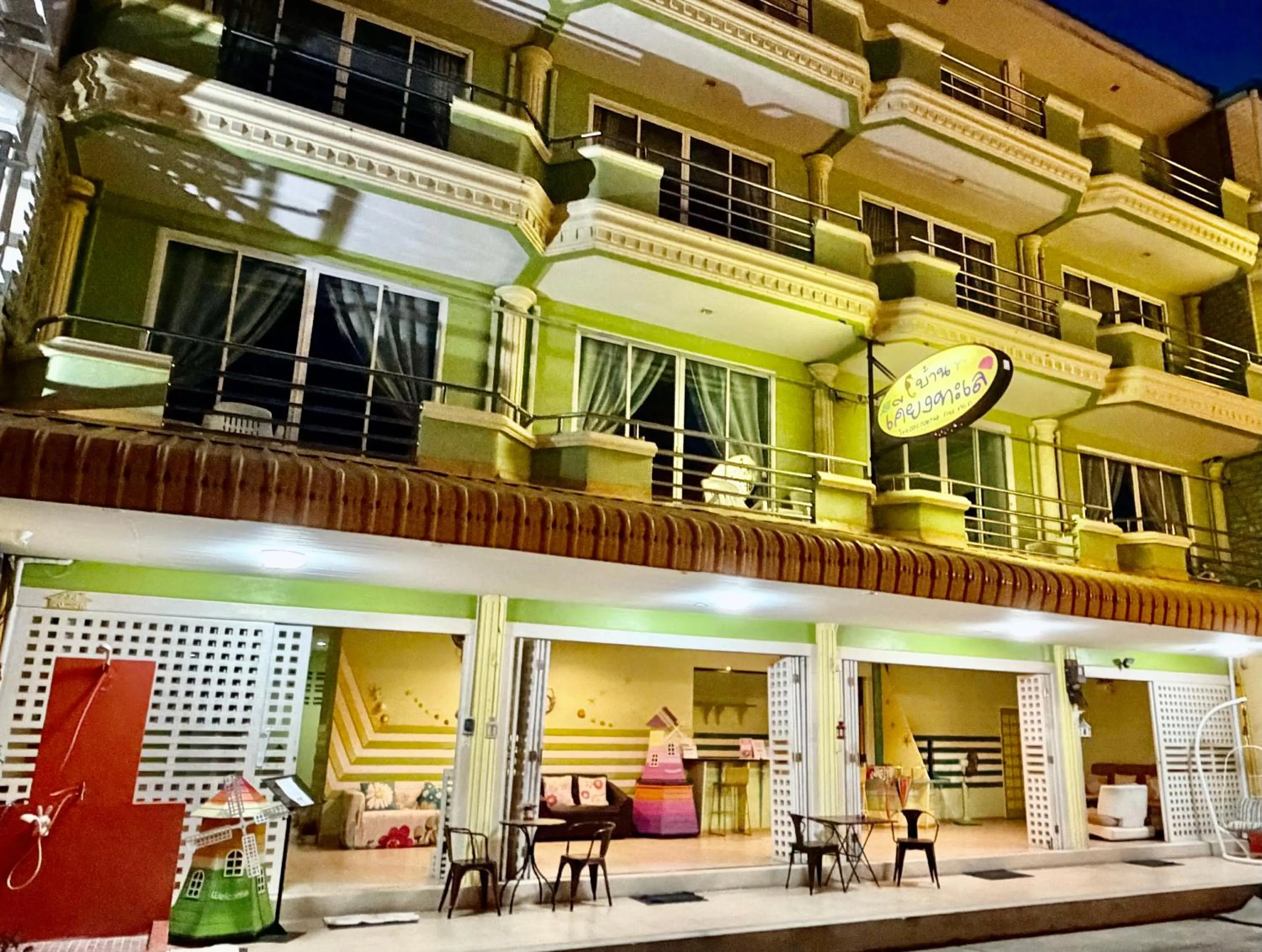 Property building in Baan Keang Talay Cha Am