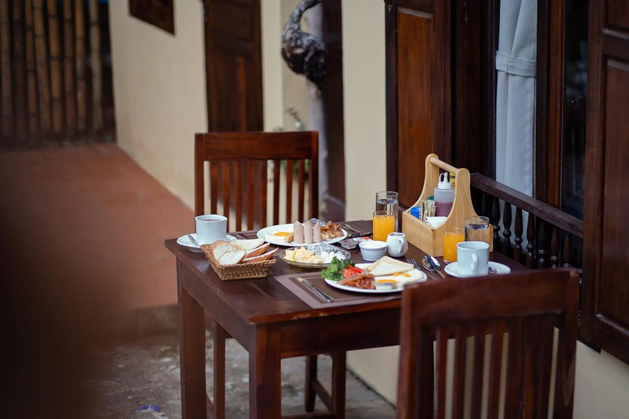 Breakfast in Villa Khoum Xieng Thong Boutique