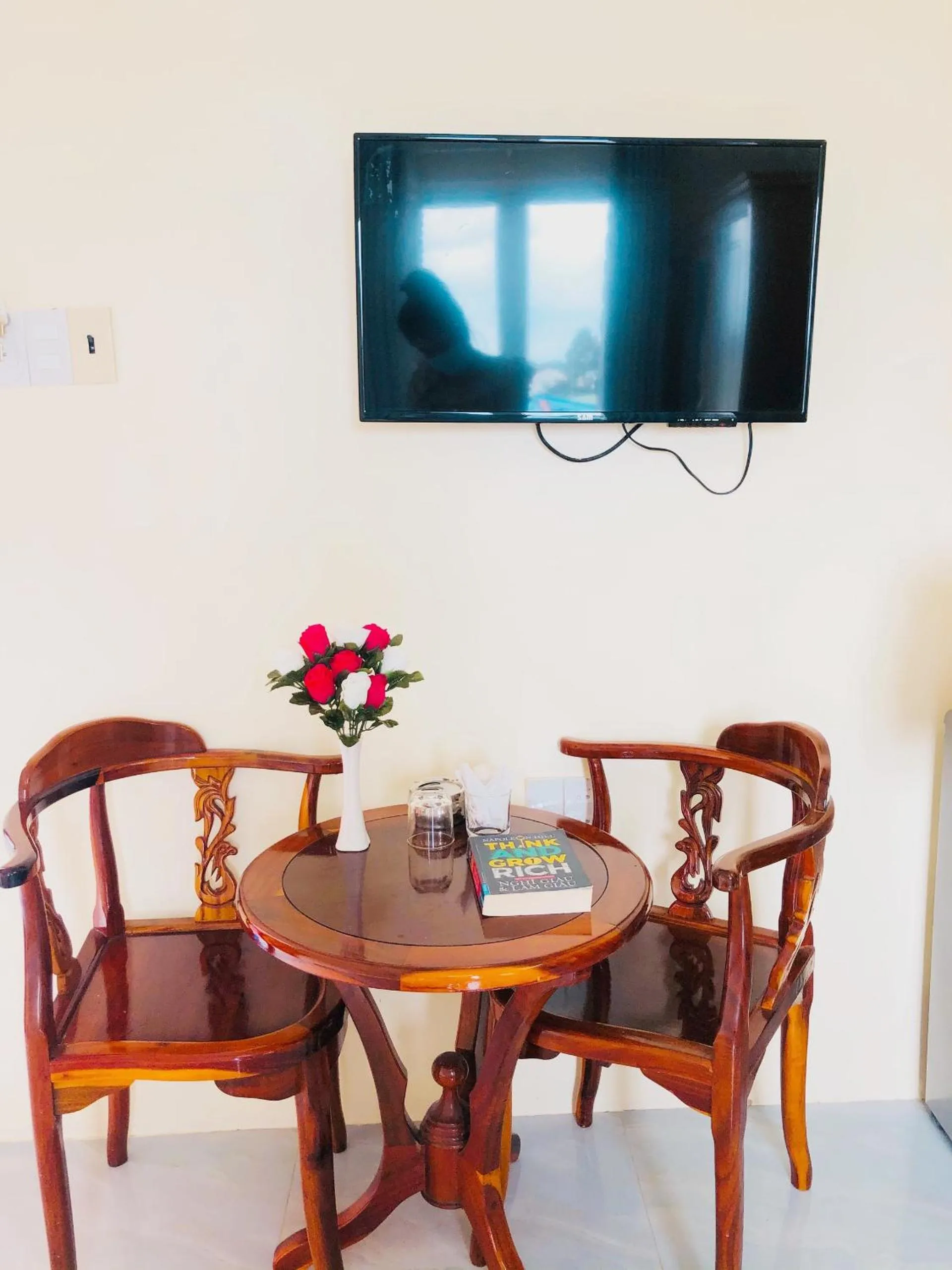 TV and multimedia in De Vuong 2