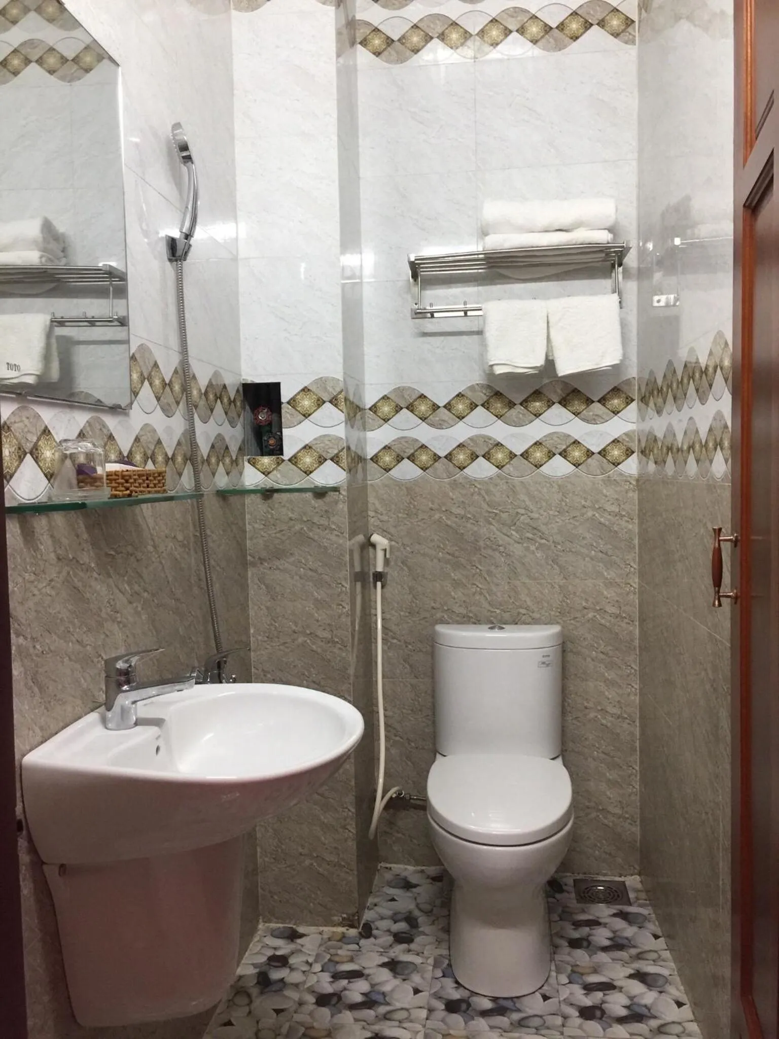 Toilet in De Vuong 2