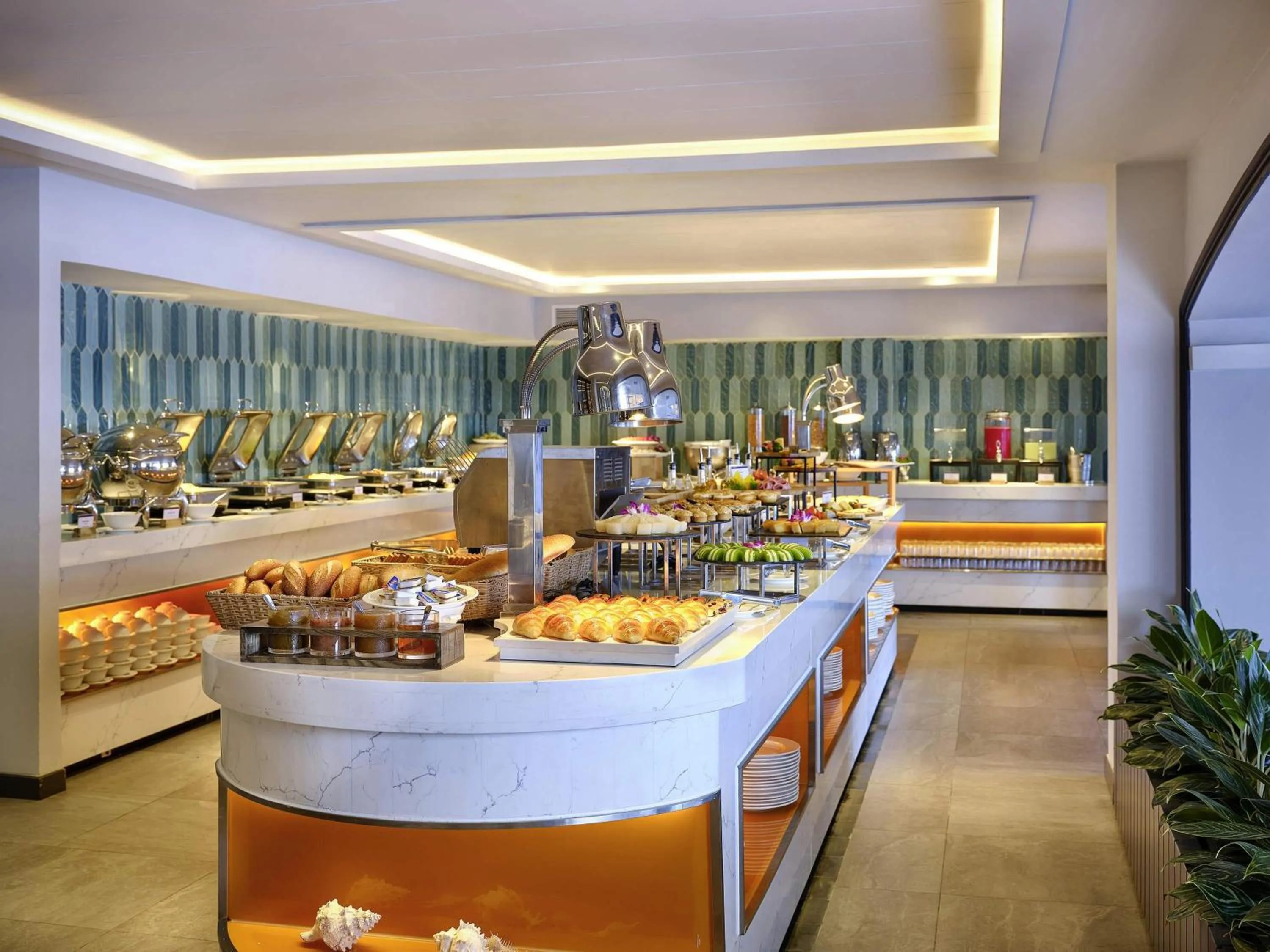 Restaurant/places to eat in Mercure Vung Tau Resort