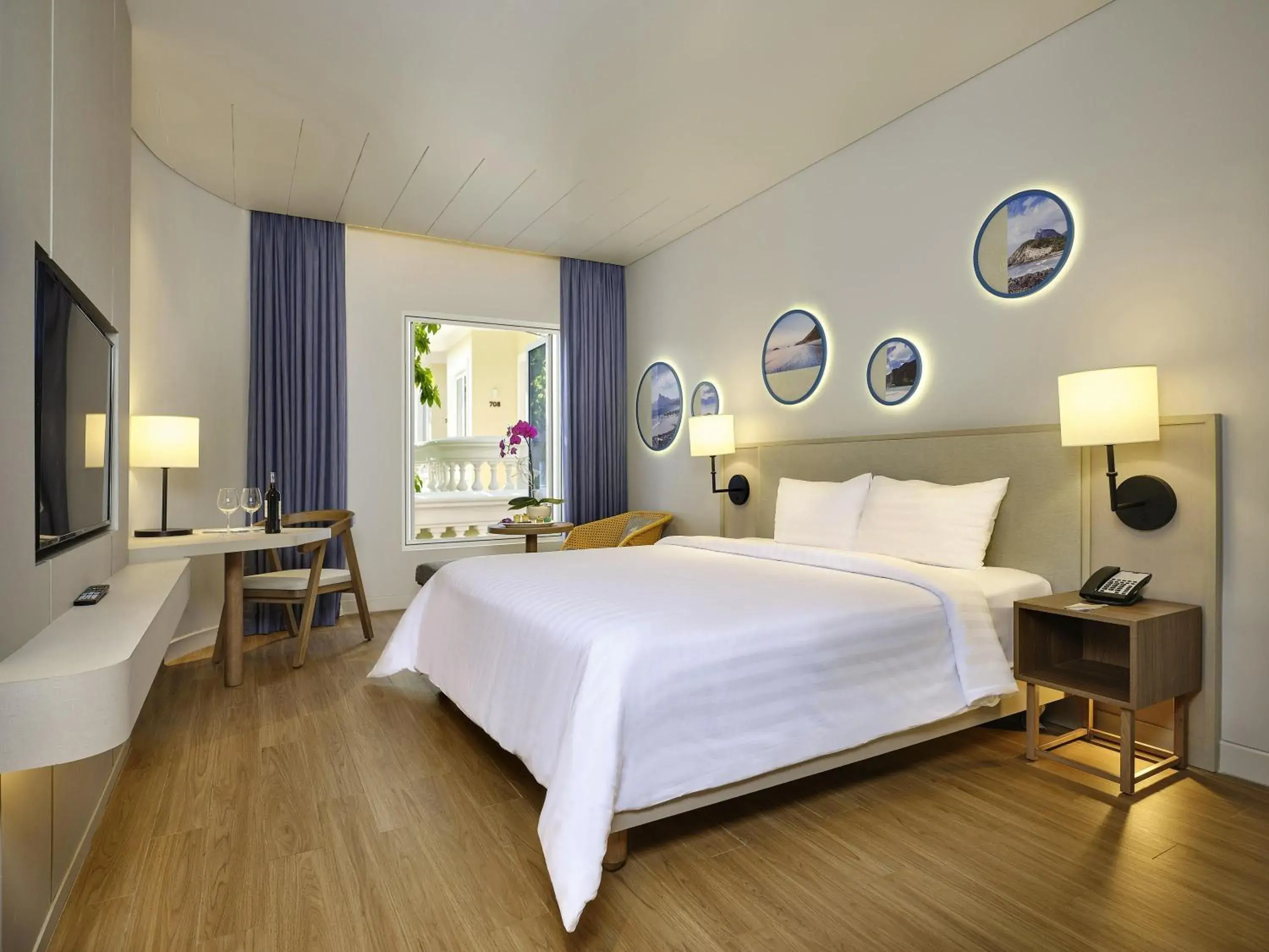 Superior King Room Hillside - Across Street in Mercure Vung Tau Resort Superior King Room Hillside - Across Street in Mercure Vung Tau Resort