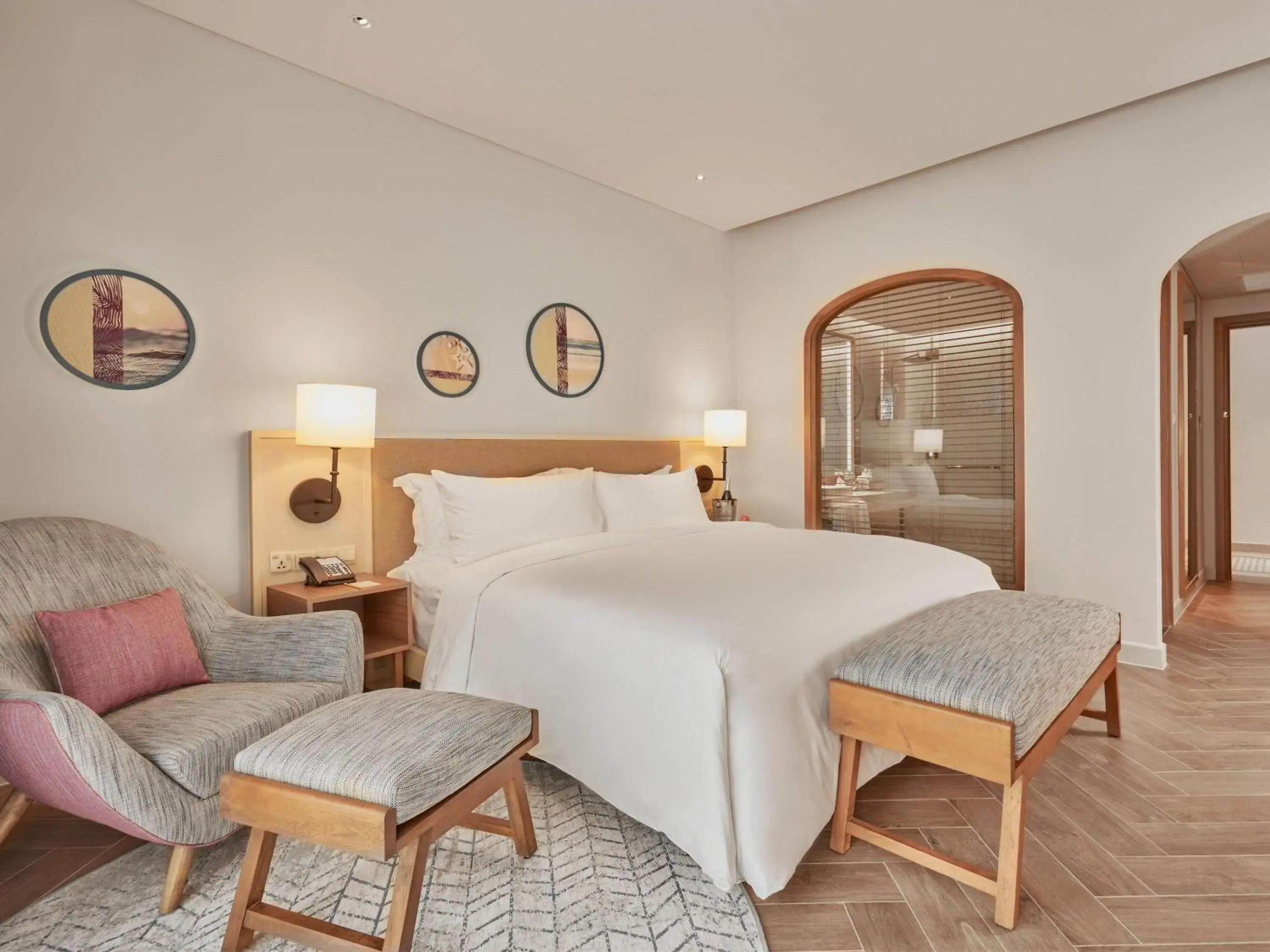 Deluxe King Room with Sea View in Mercure Vung Tau Resort Deluxe King Room with Sea View in Mercure Vung Tau Resort