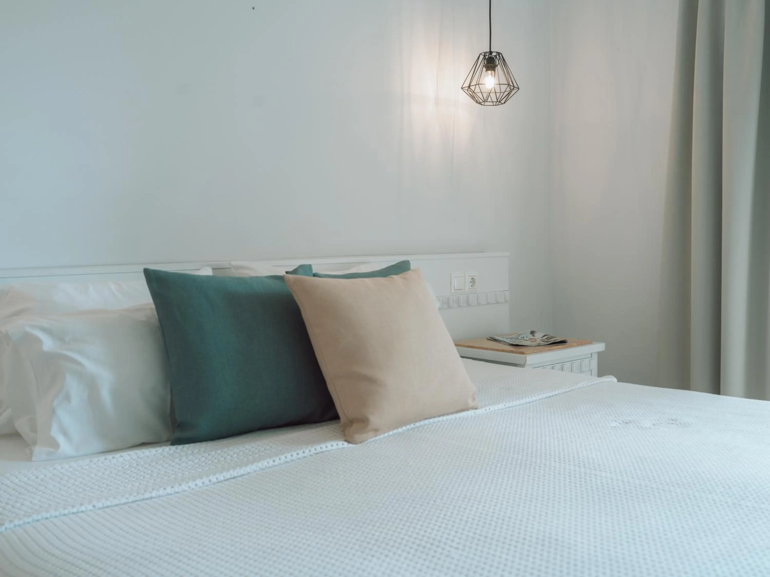 Bedroom, Bed in Dracos Hotel