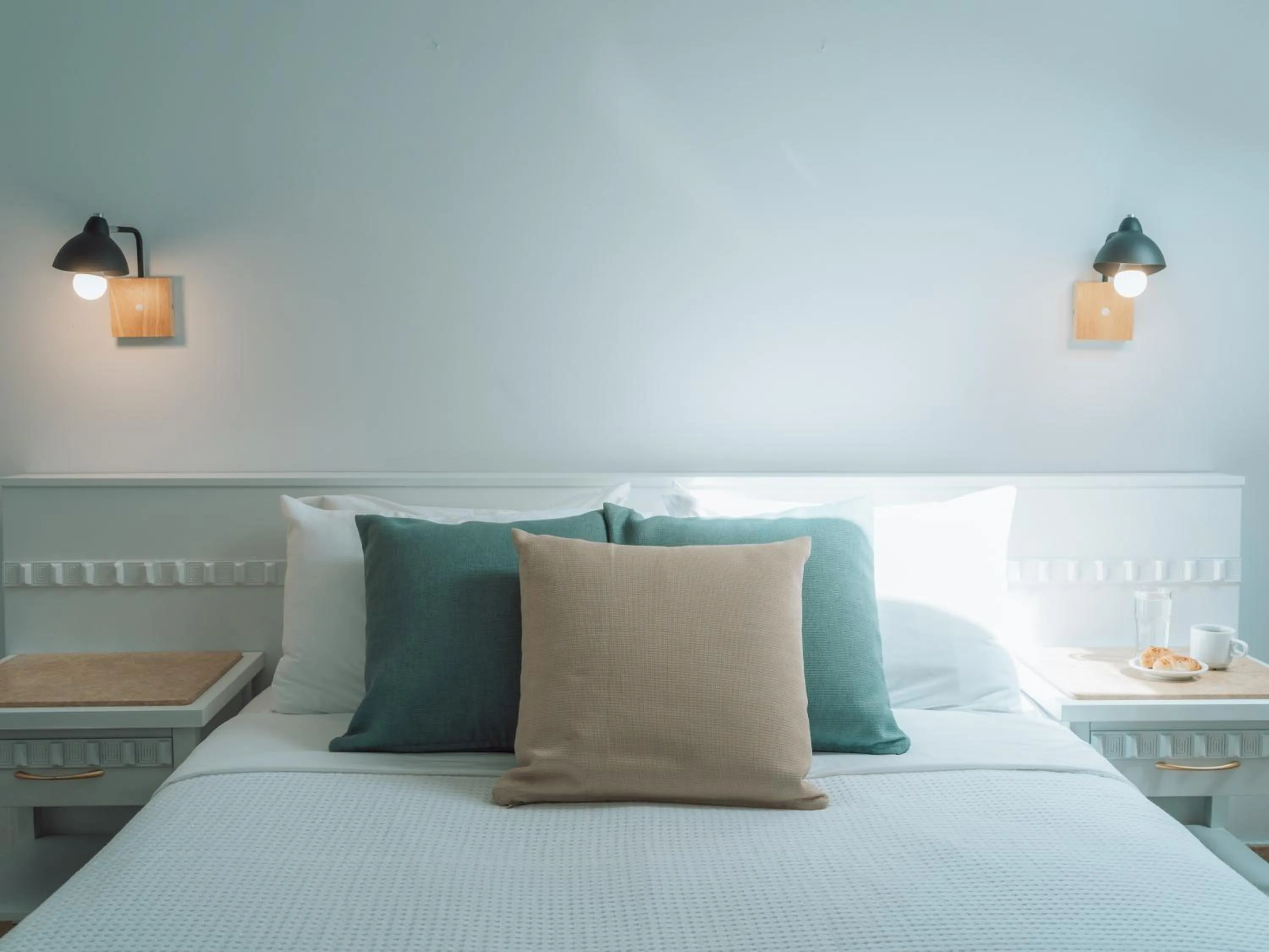 Bedroom, Bed in Dracos Hotel