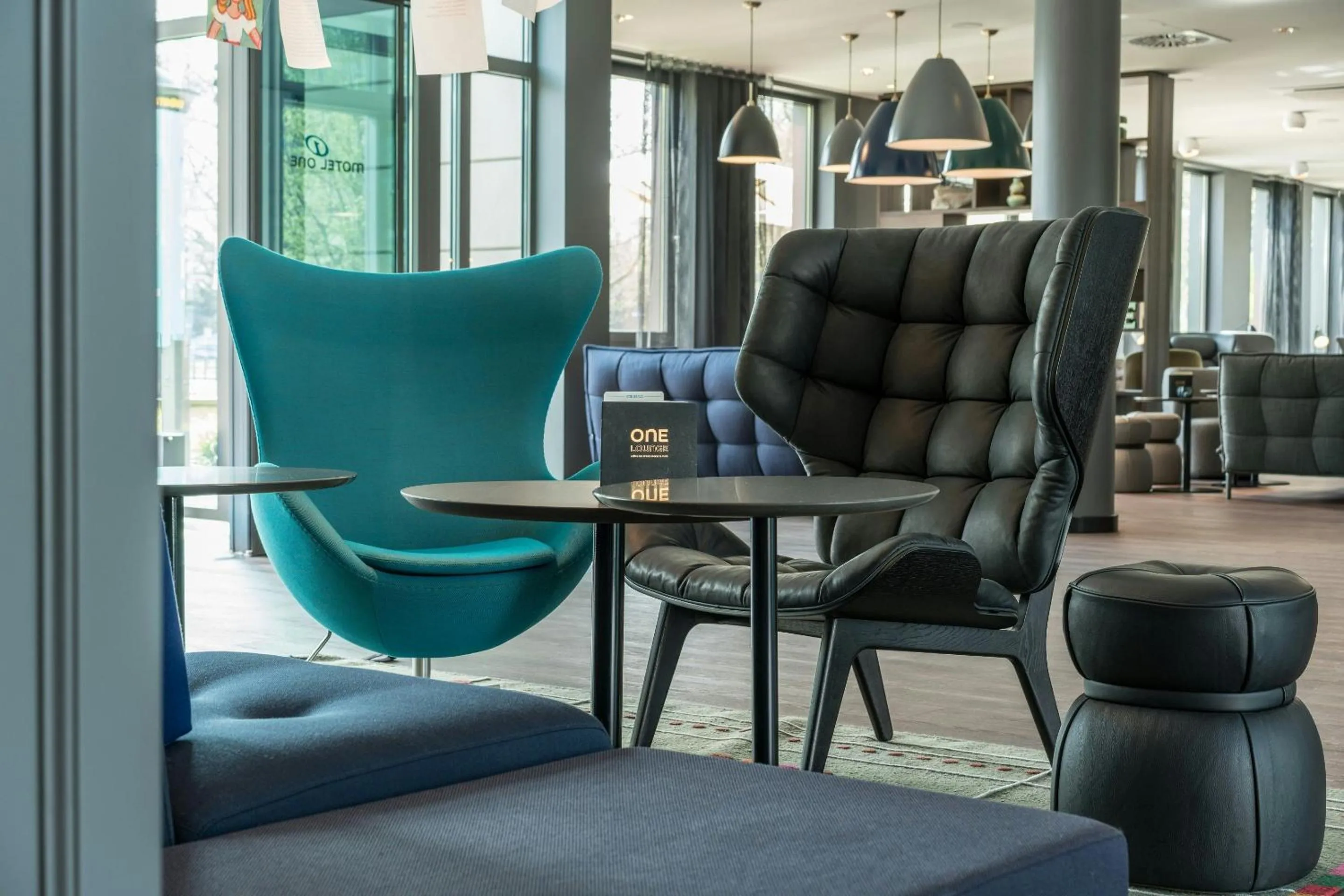 Lounge or bar in Motel One Dresden - Palaisplatz