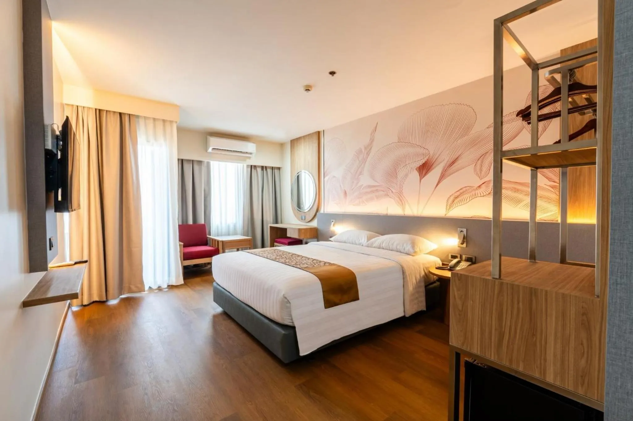 Bedroom, Bed in Asia Airport Hotel