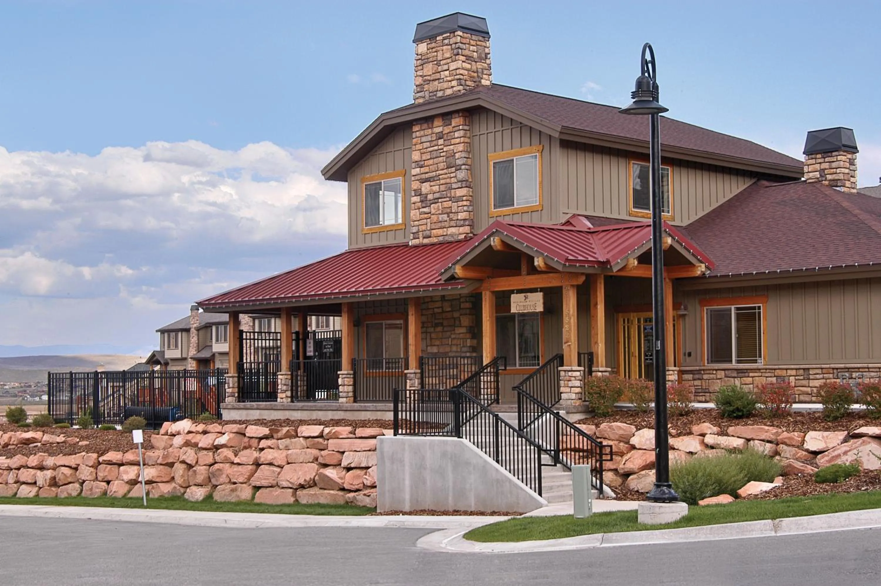 Communal lounge/ TV room in Bear Hollow Village by All Seasons Resort Lodging
