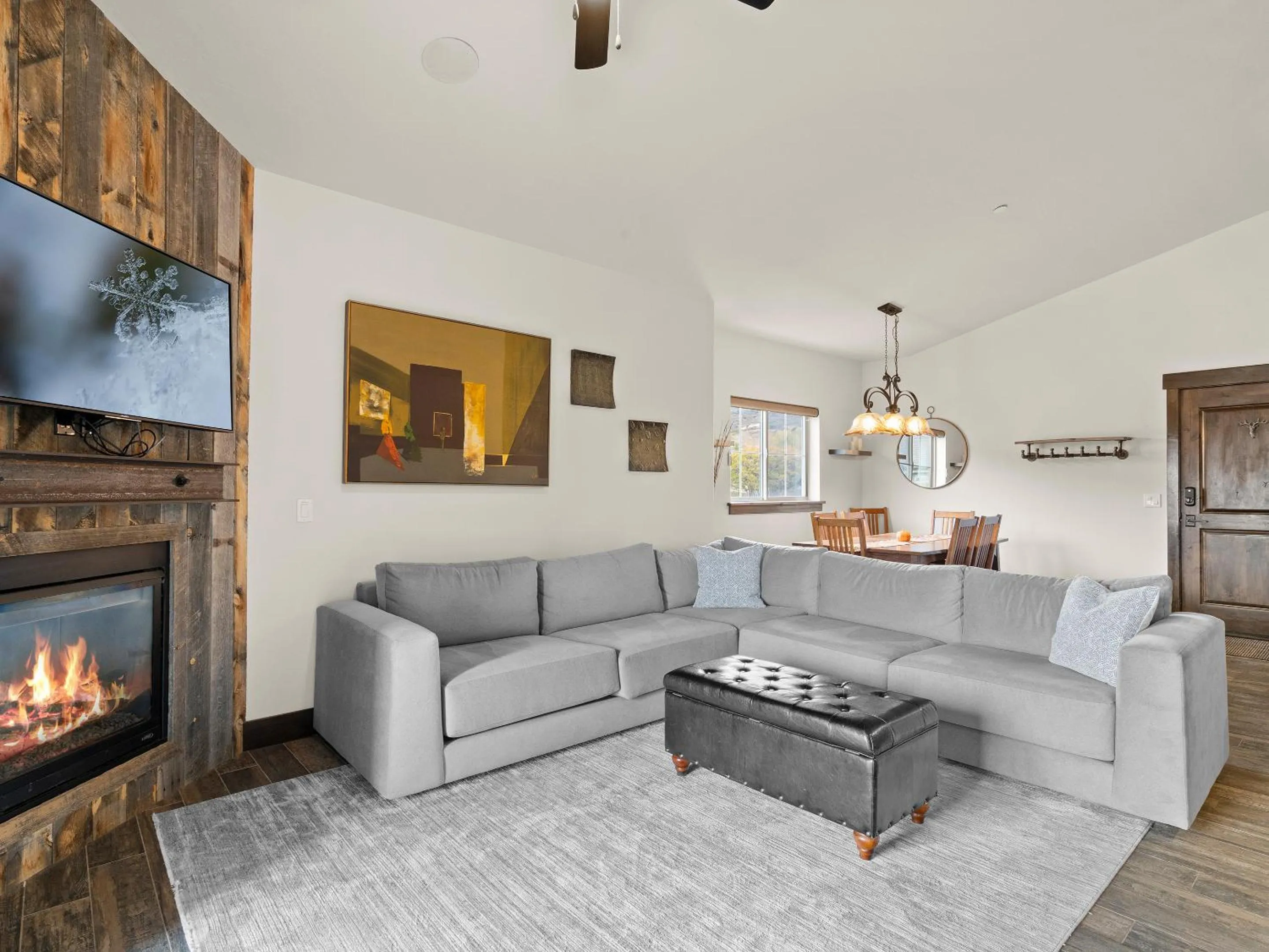 TV and multimedia in Bear Hollow Village by All Seasons Resort Lodging