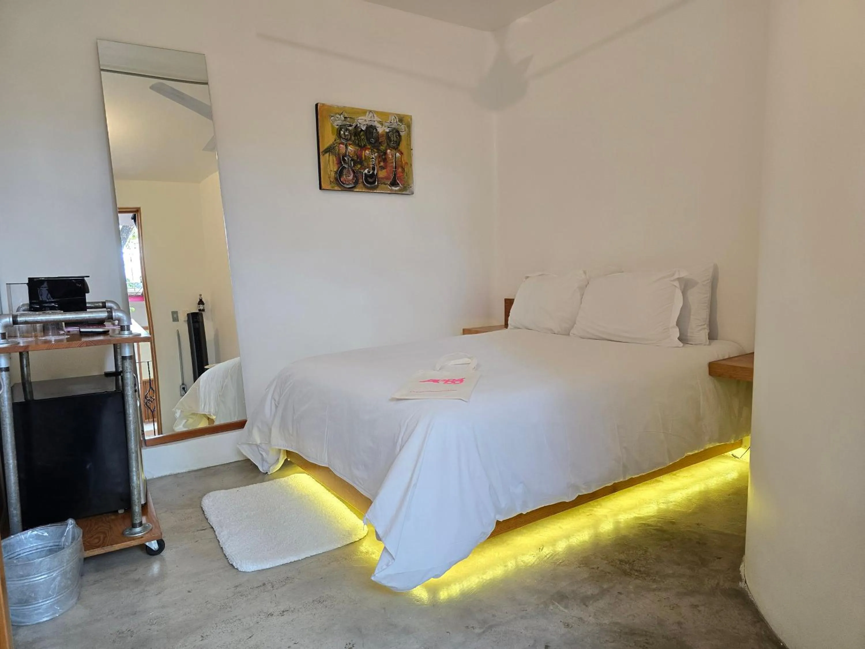 Bedroom, Bed in Agrado Guest House