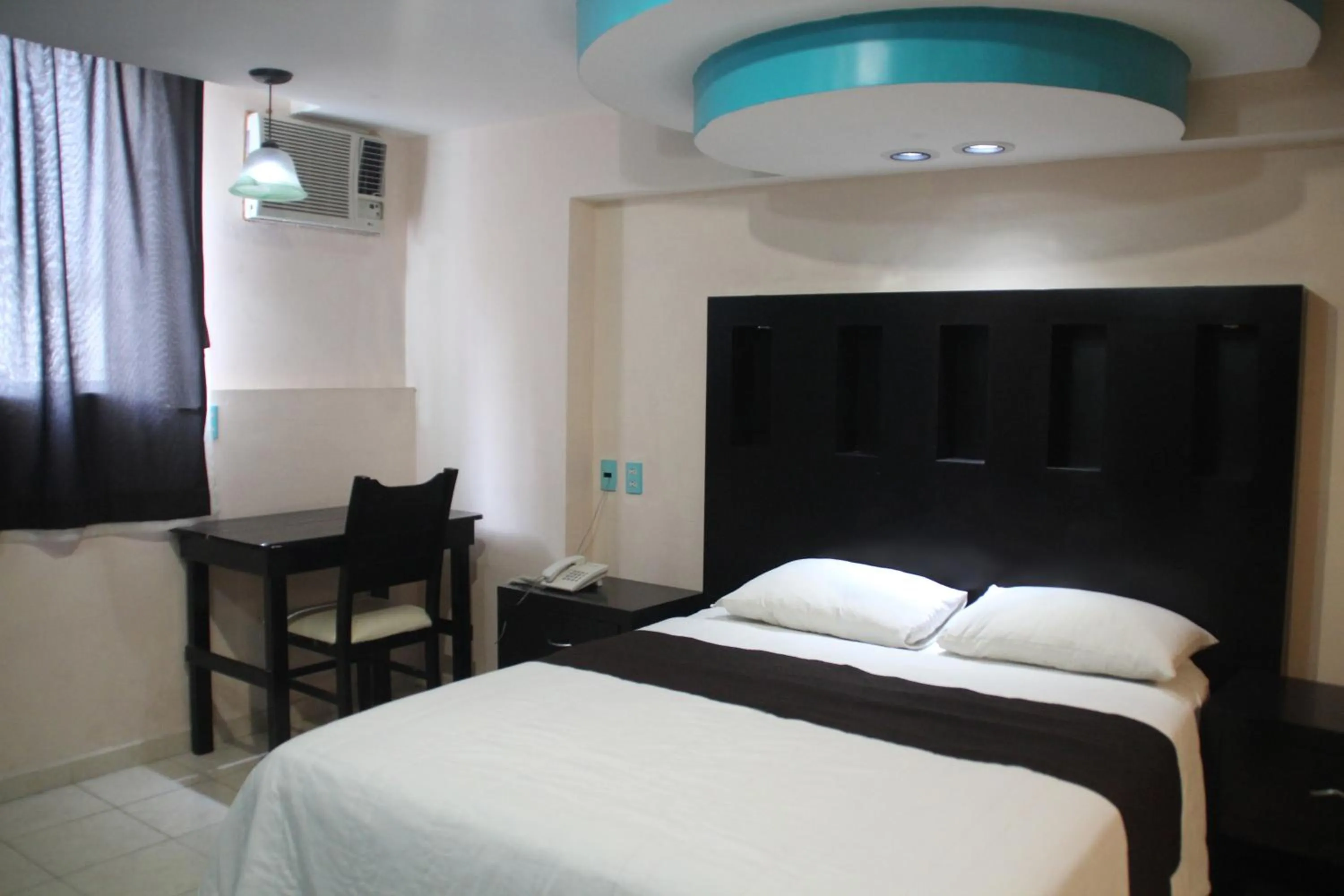 Bed in Hotel San Rafael