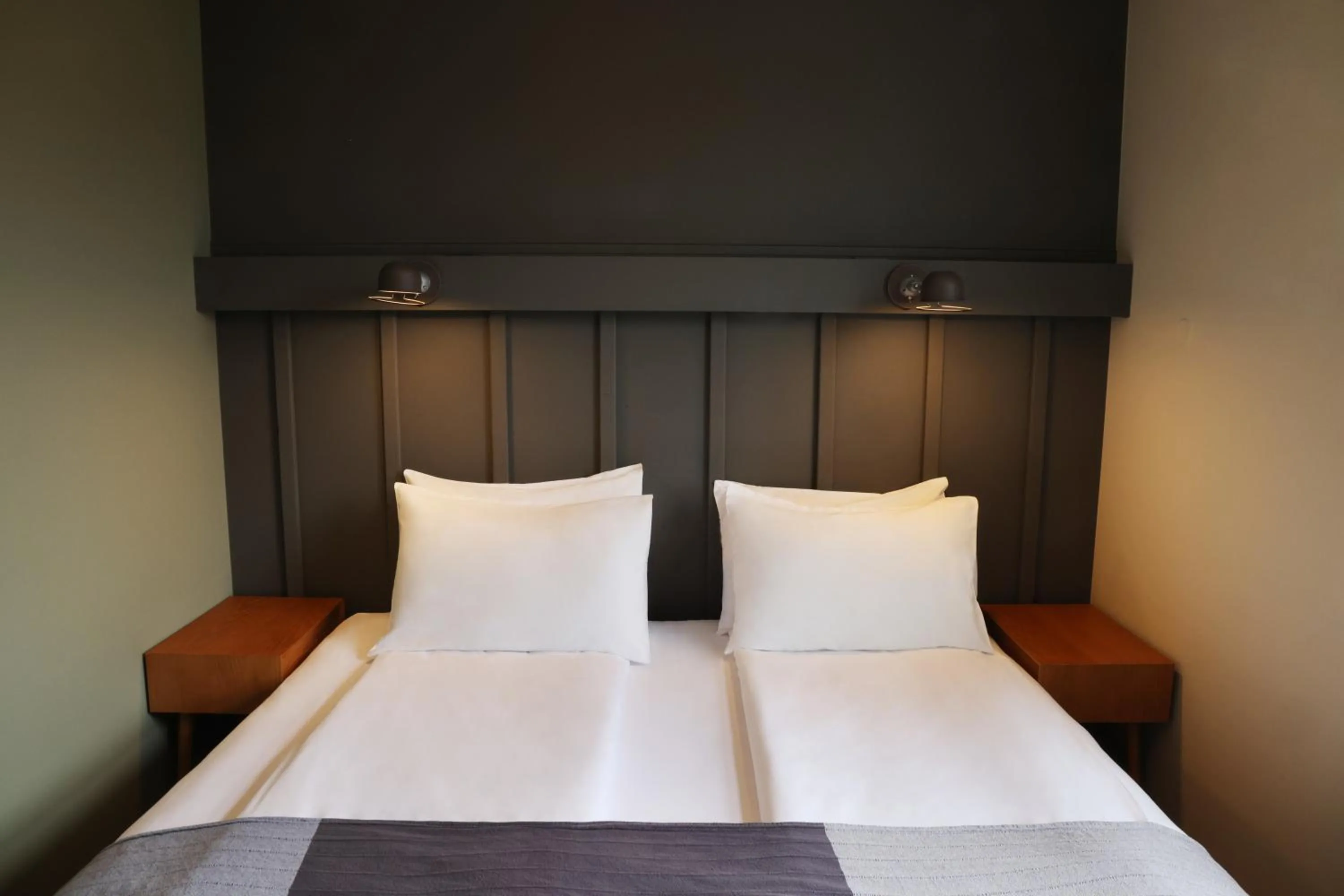 Bed in Fosshotel Hellnar