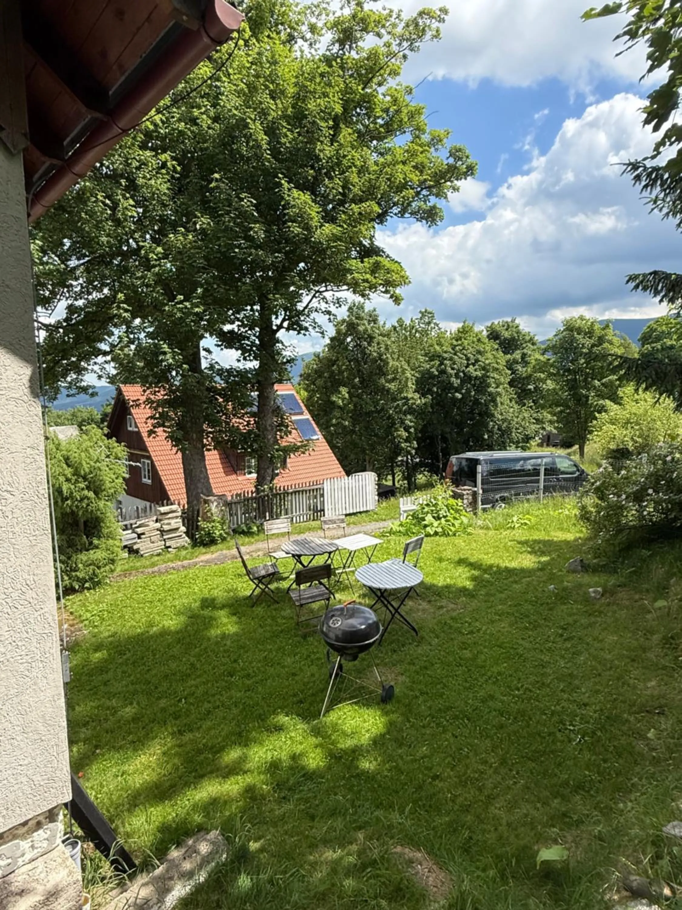 Pod Jeleńcem willa i dom z widokiem na Śnieżkę blisko Wang