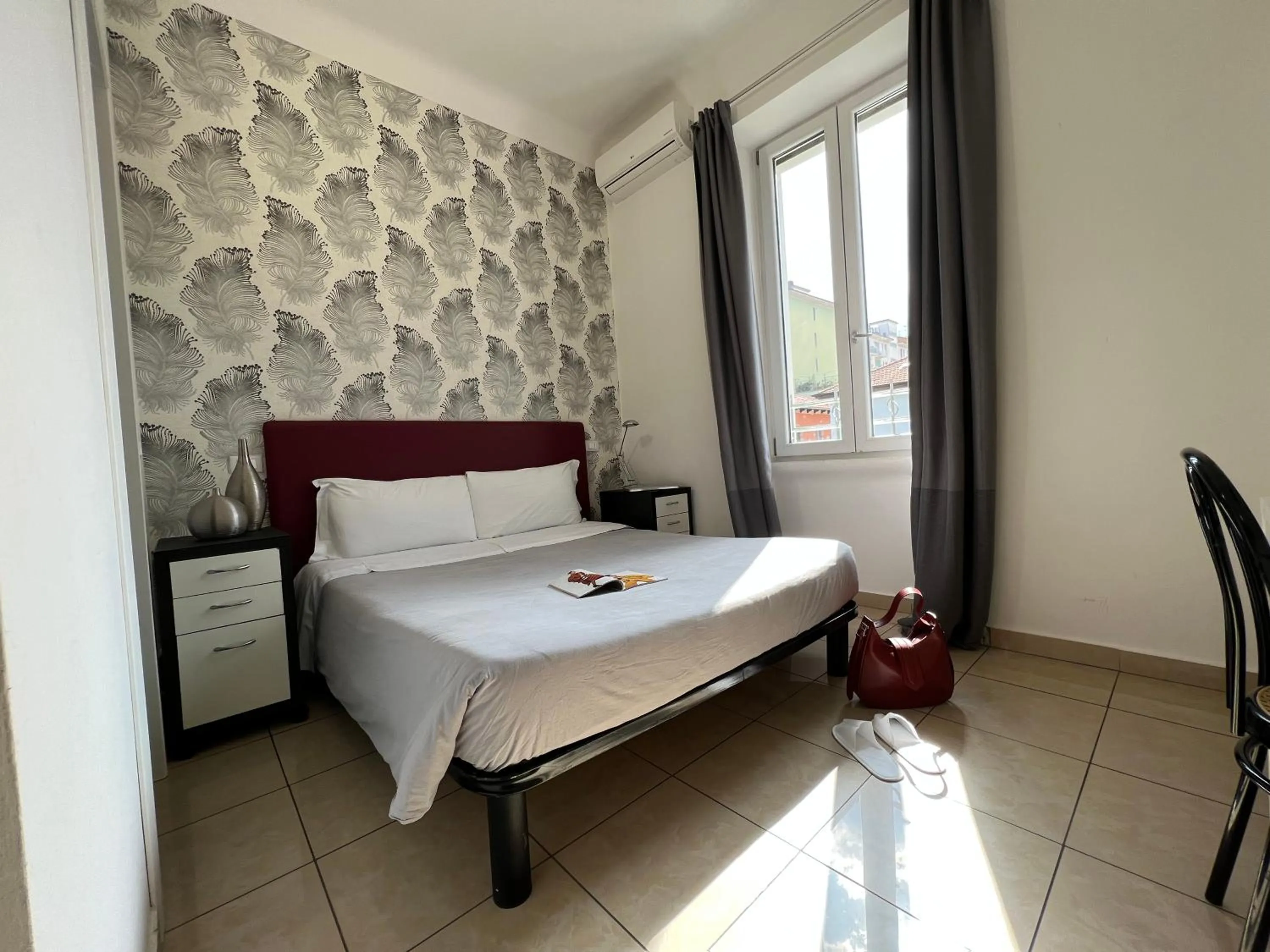 Bed in Hotel RossoVino Milano