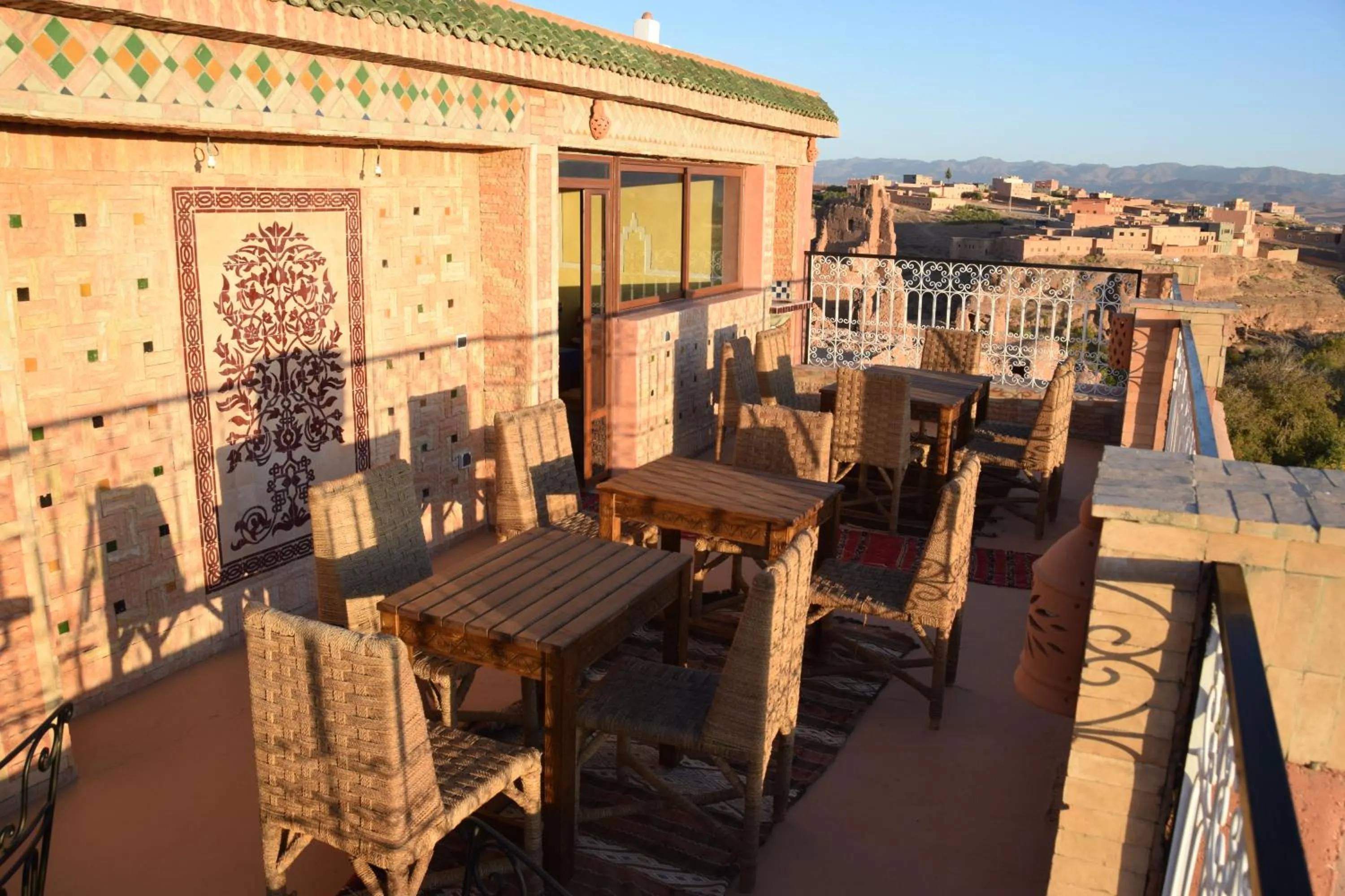 Restaurant/places to eat in Kasbah Assafar