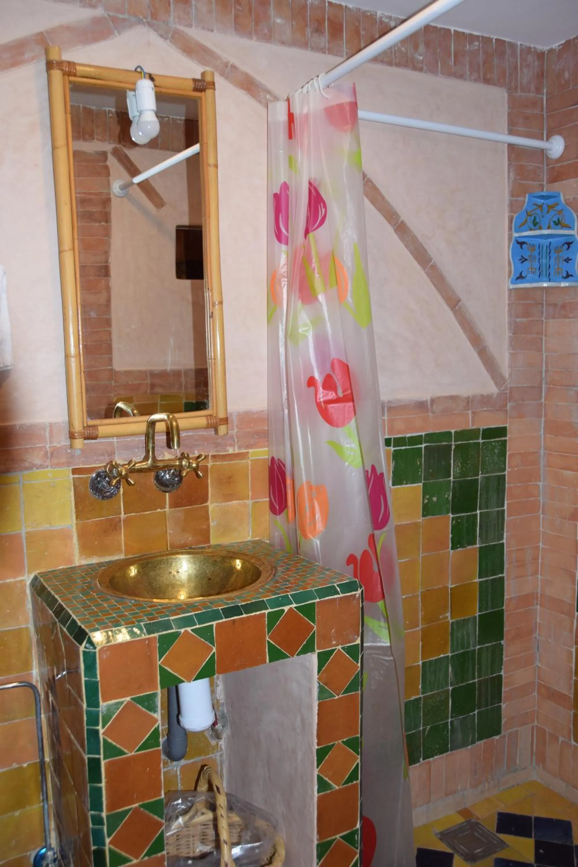 Bathroom in Kasbah Assafar