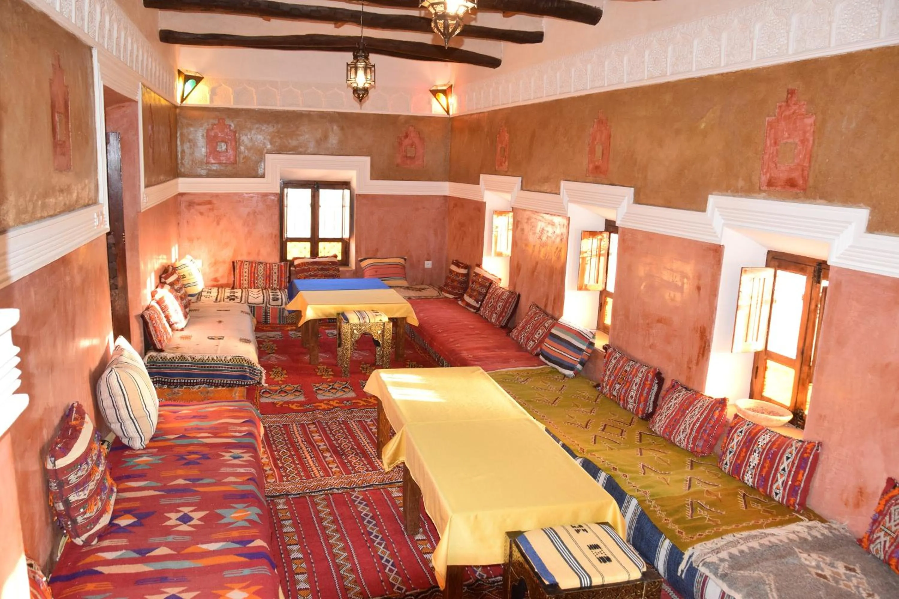 Living room, Bed in Kasbah Assafar